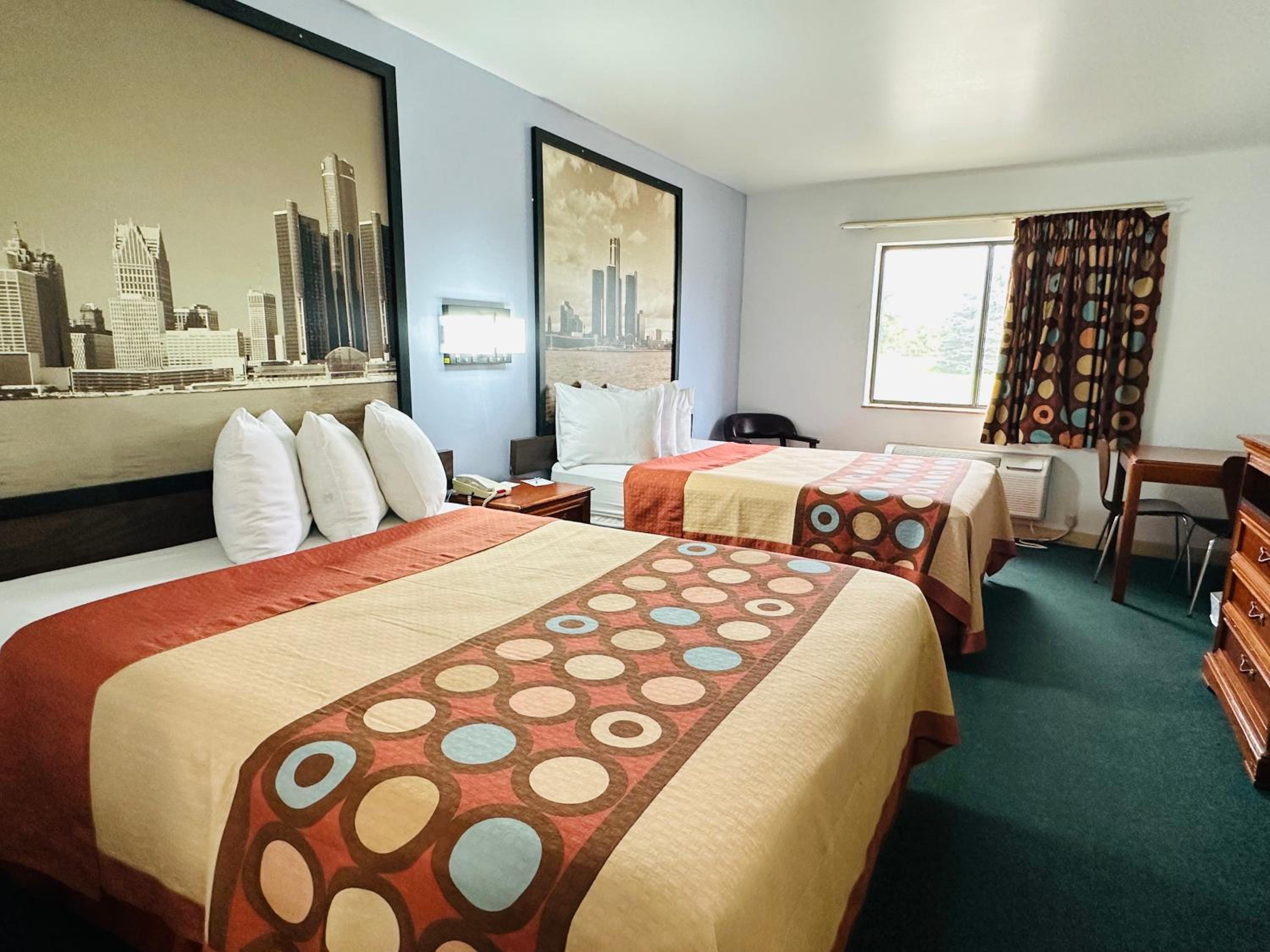 Super 8 by Wyndham Imlay City view 3