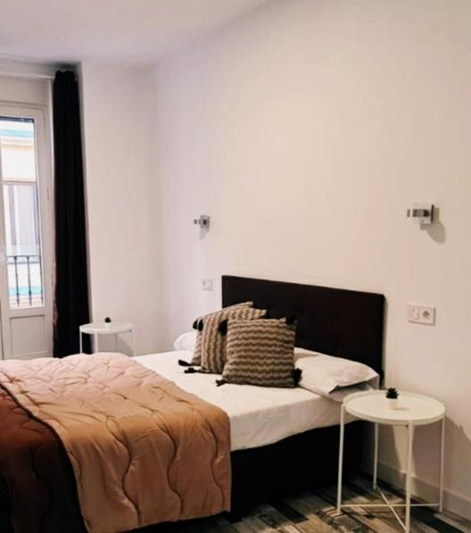 HOSTAL ANDREA GRANVIA