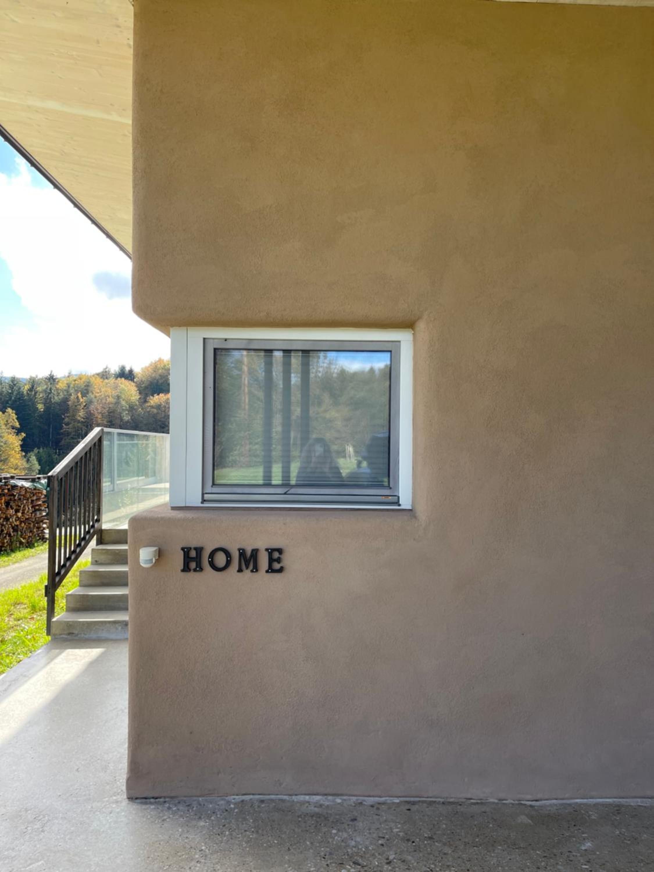 Sunhand home