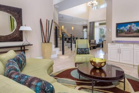 Luxury Villa Golf Course View