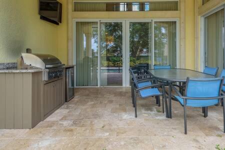 Luxury Villa Golf Course View