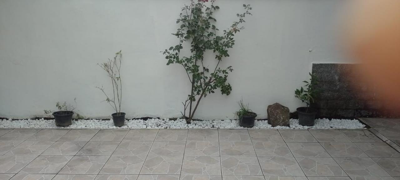 Casa próximo a praia com churrasqueira e ar condicionado!