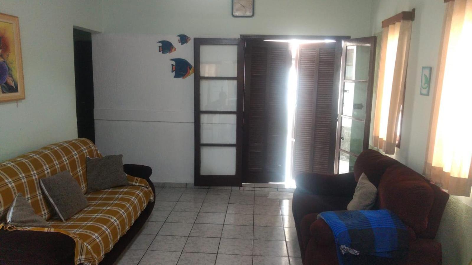 Casa próximo a praia com churrasqueira e ar condicionado!