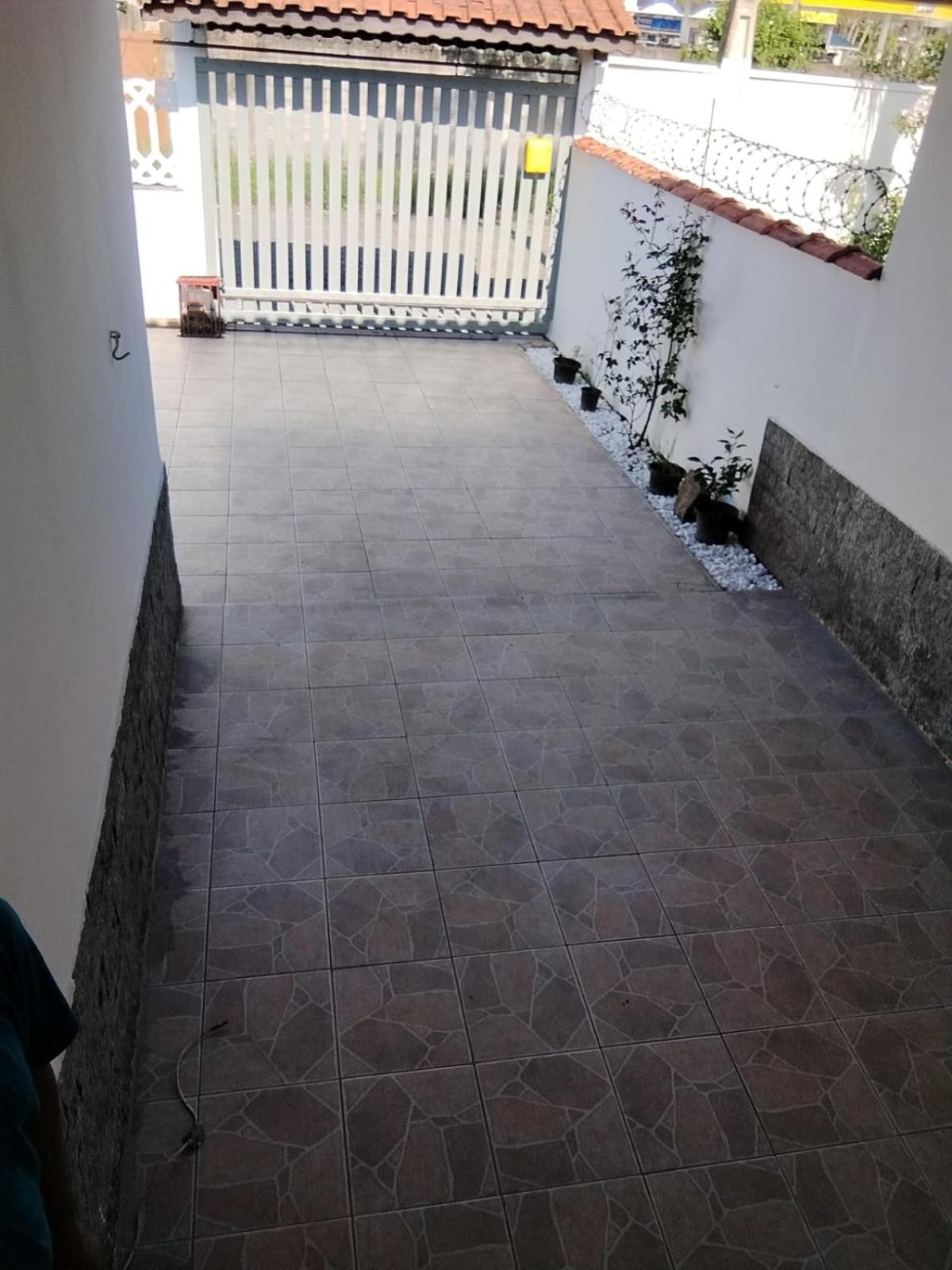 Casa próximo a praia com churrasqueira e ar condicionado!