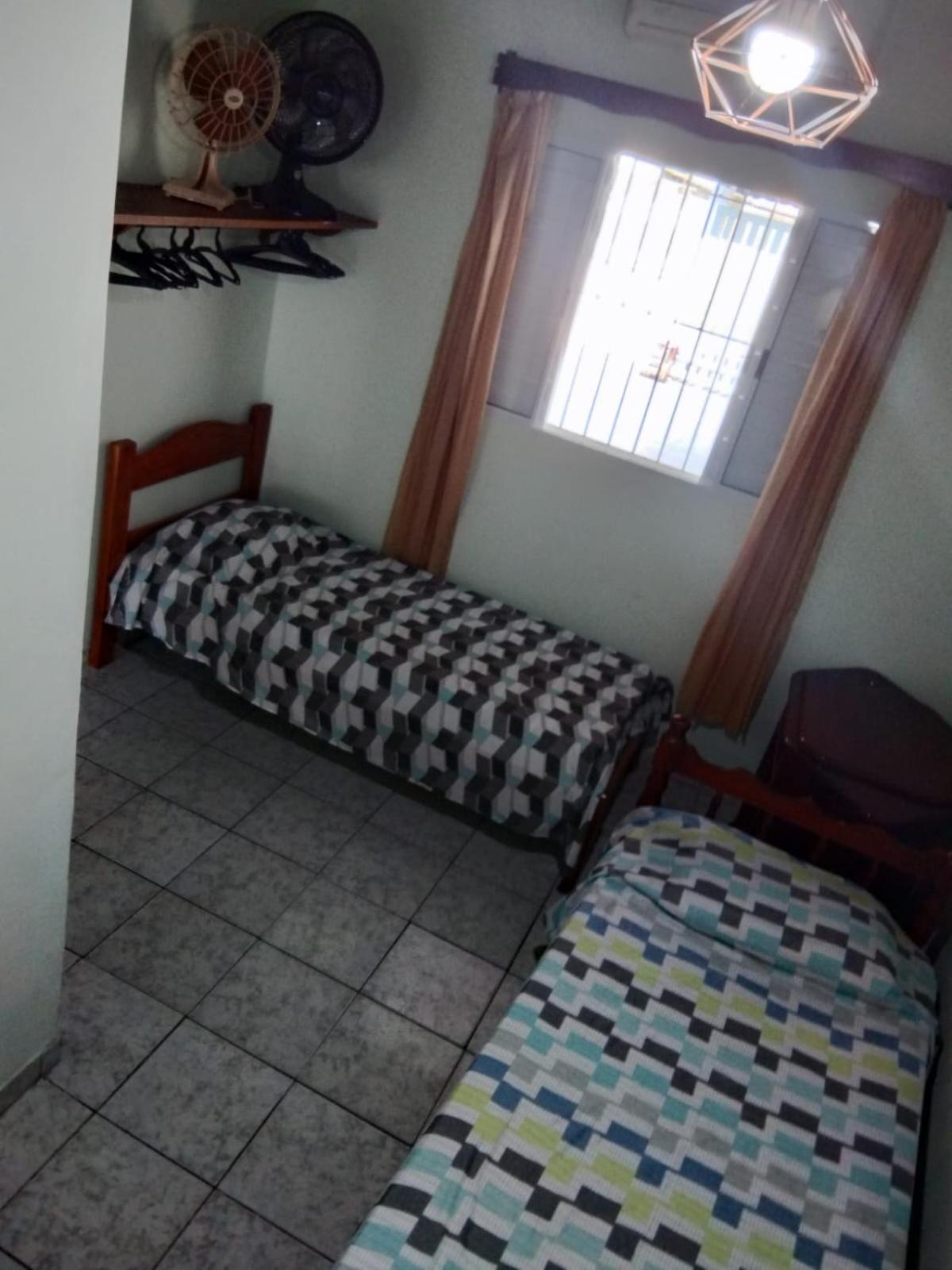 Casa próximo a praia com churrasqueira e ar condicionado!