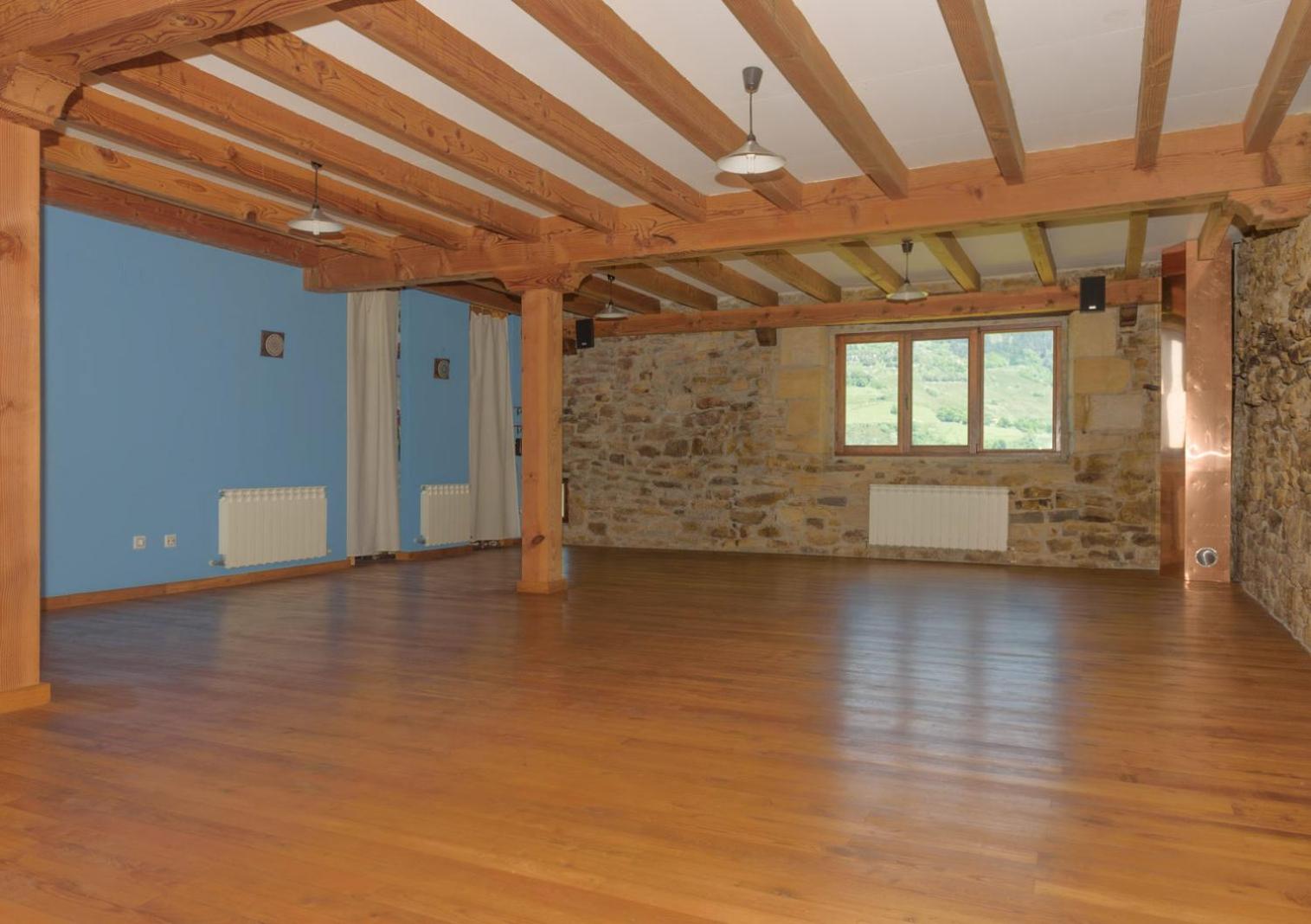 Conjunto Rural la Tejedora. Albergue y estudios familiares.