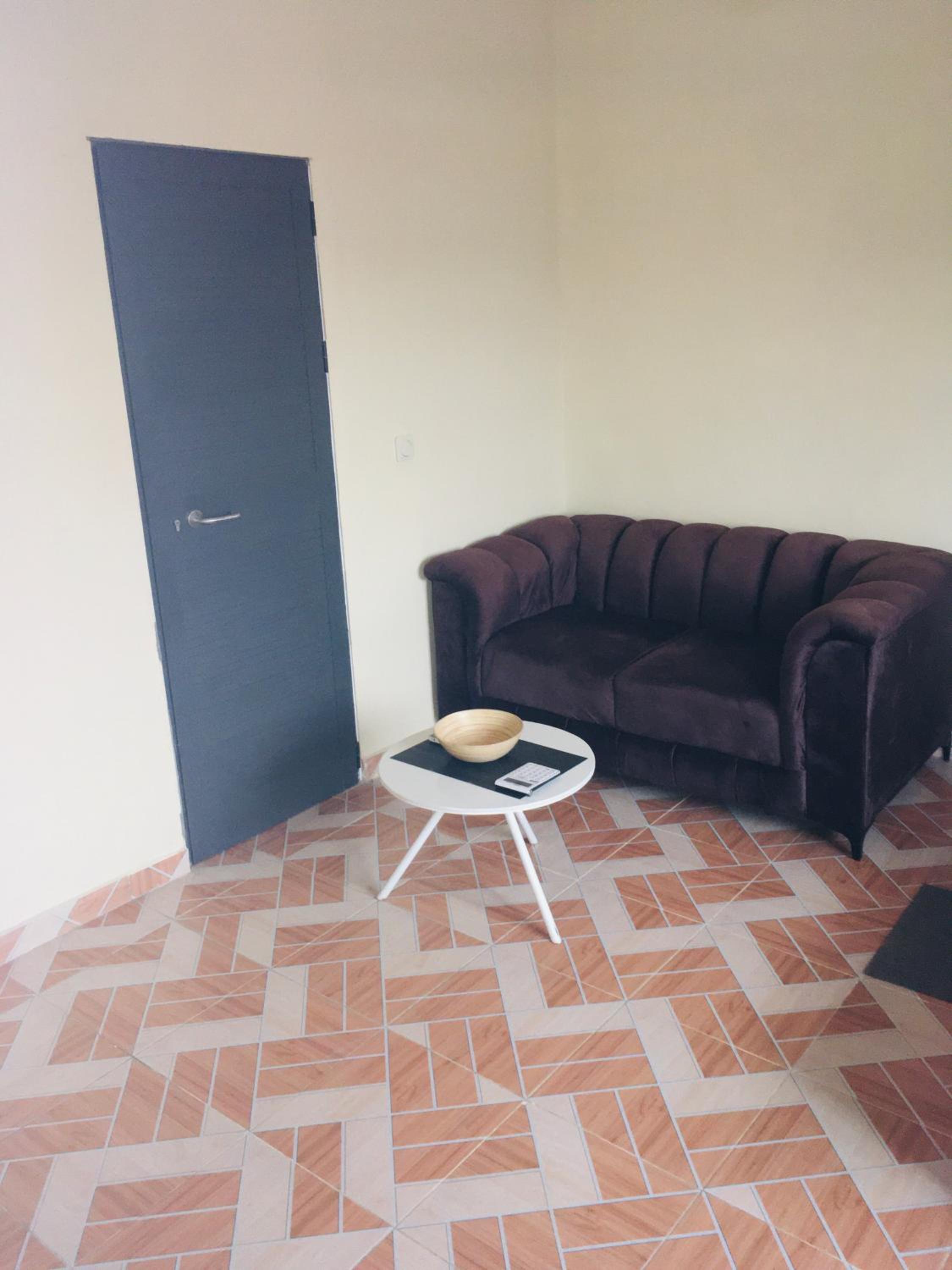 Studio meublé avec balcon personnel