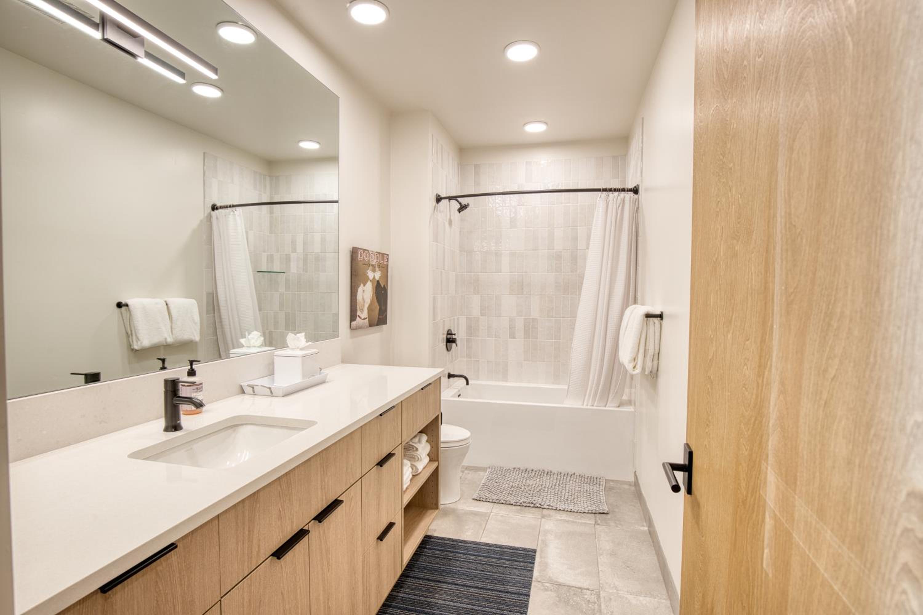 Resort-Style Luxury in the Heart of Ketchum view 5