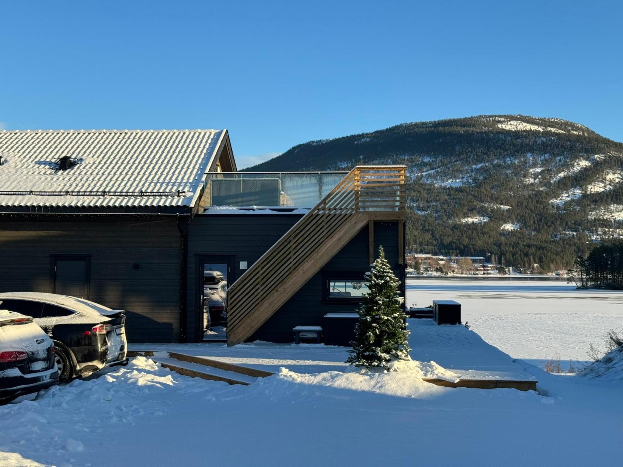 Lakefront Villa, exclusive leisure property near Vrådal Golf & Vrådal Panorama Ski center