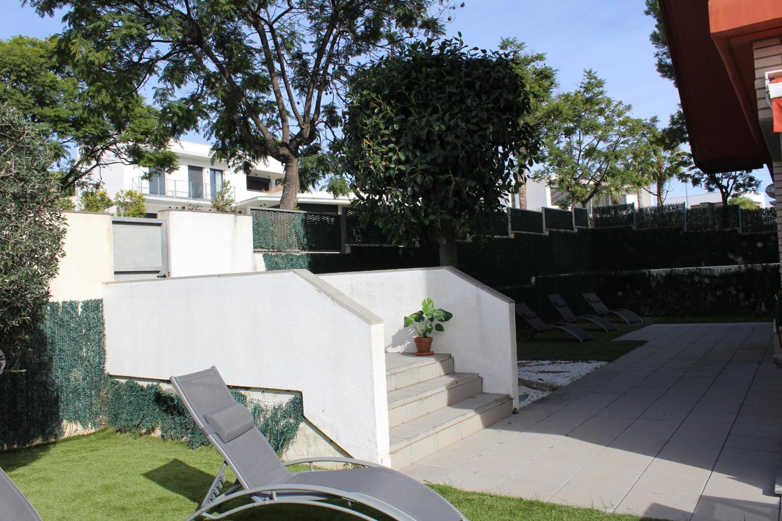 Residentium Spain -Chalet la Dorada pets friendly