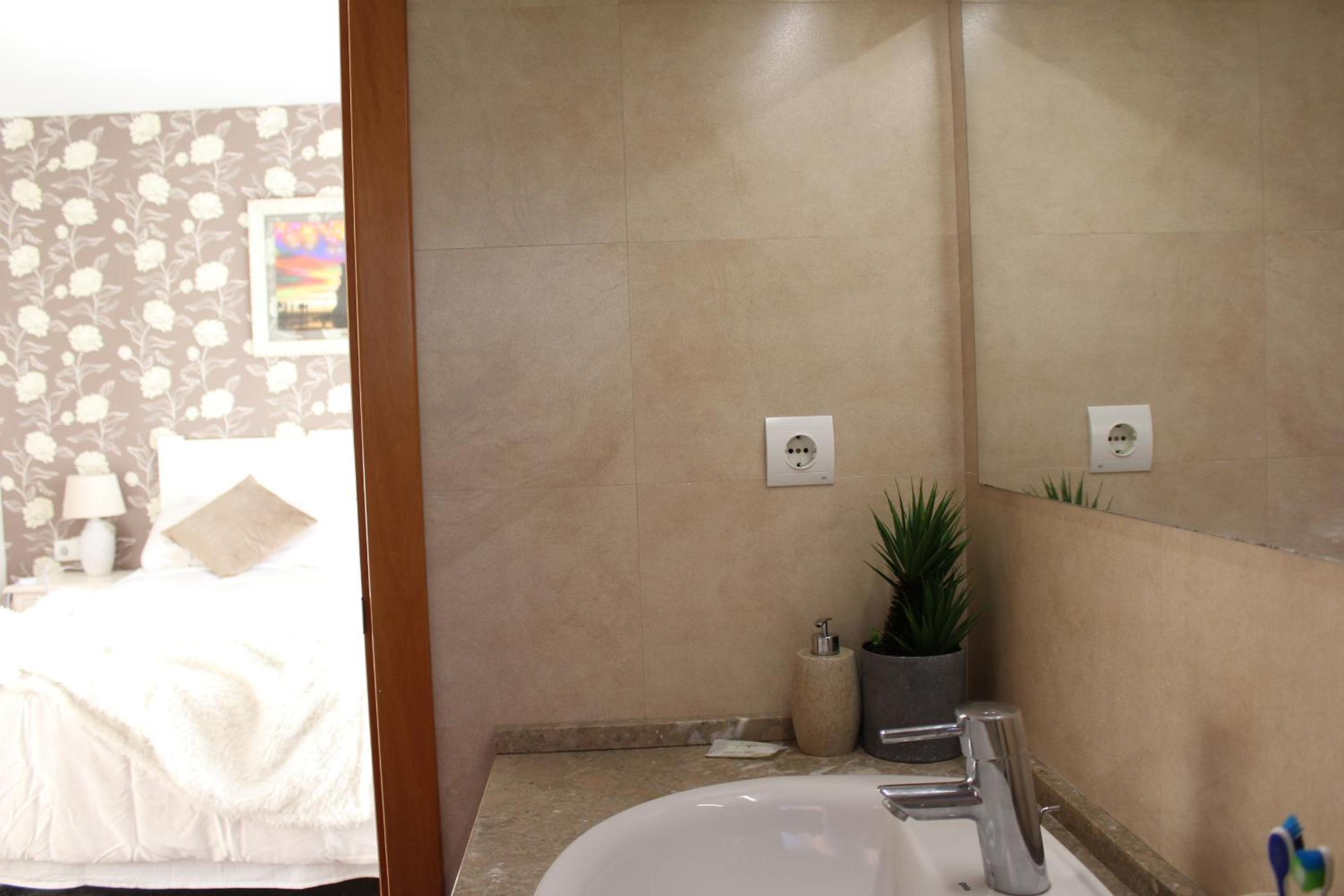 Residentium Spain -Chalet la Dorada pets friendly