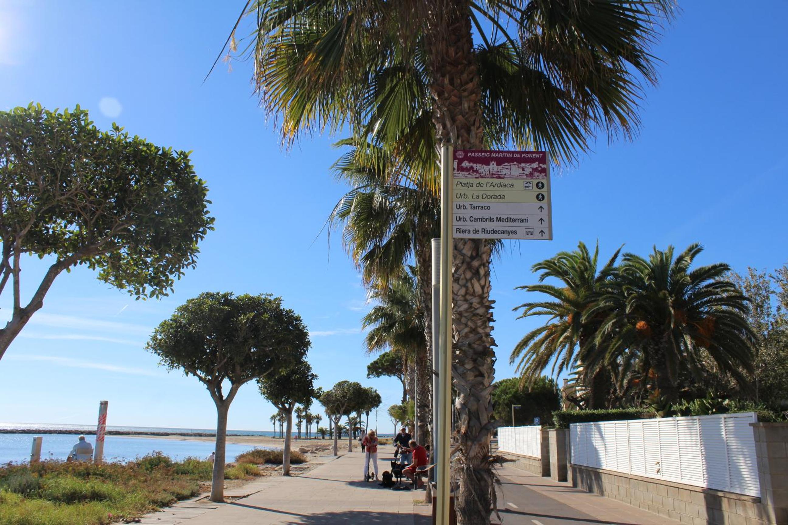 Residentium Spain -Chalet la Dorada pets friendly