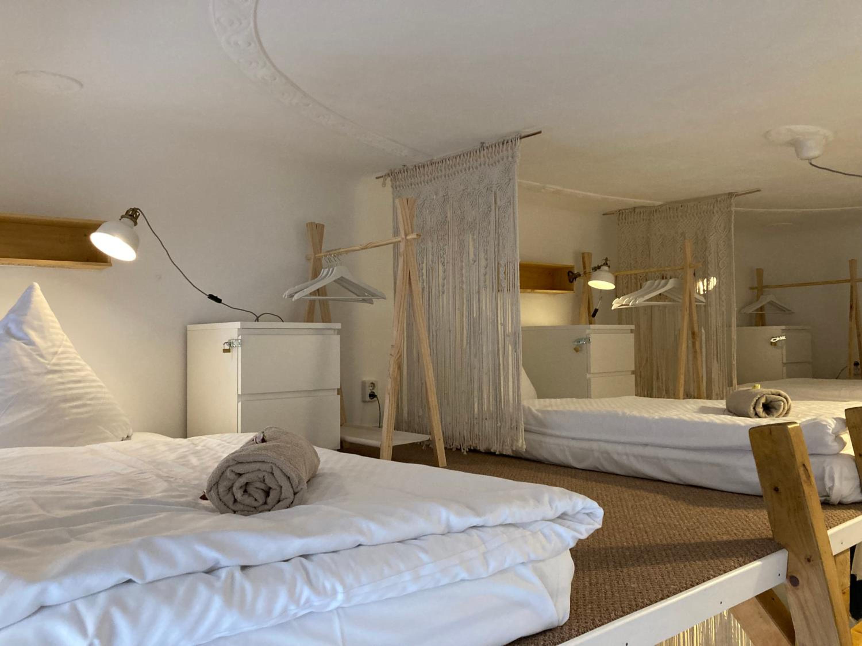 Minimal Hostel No 41