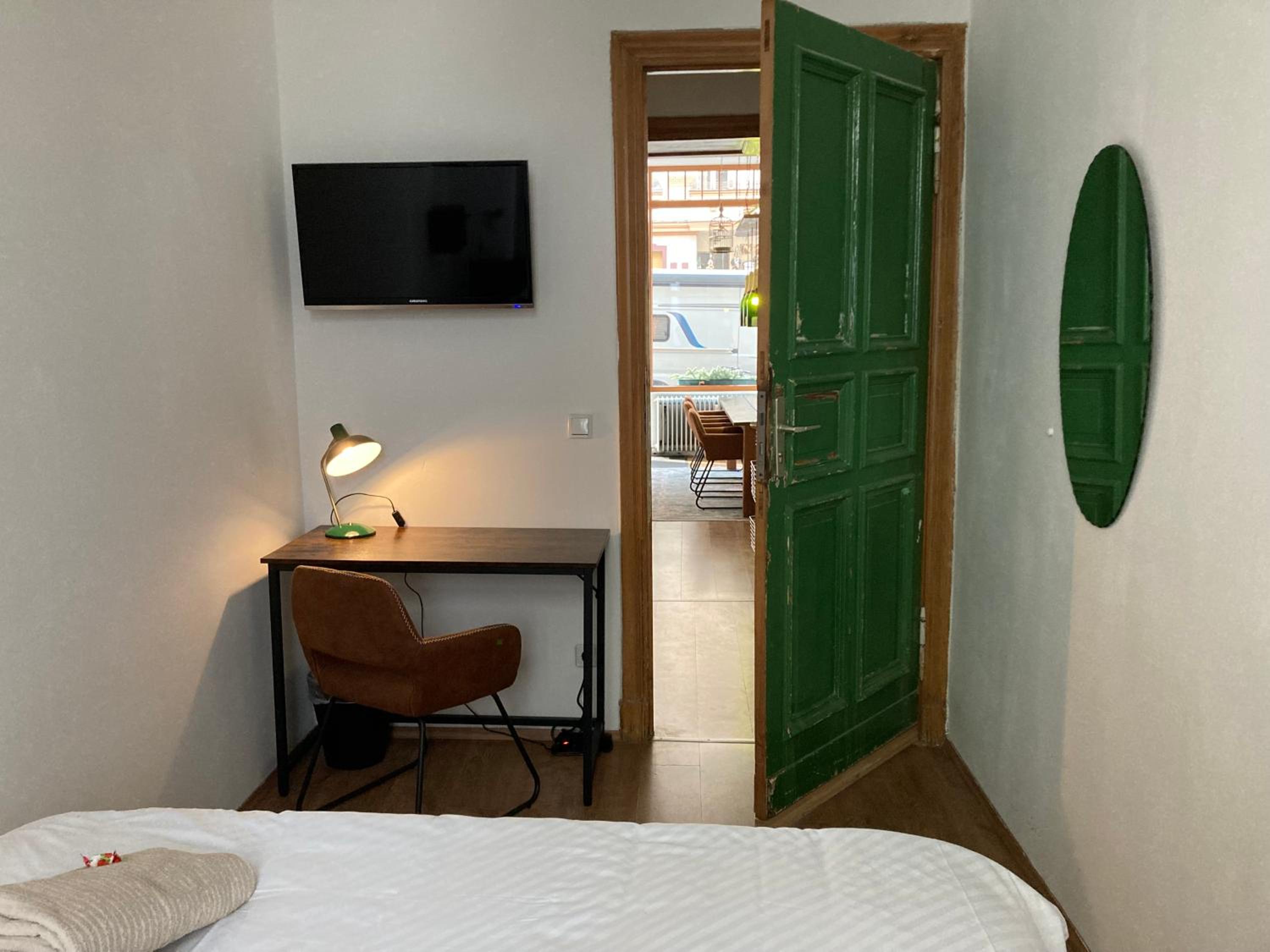Minimal Hostel No 41