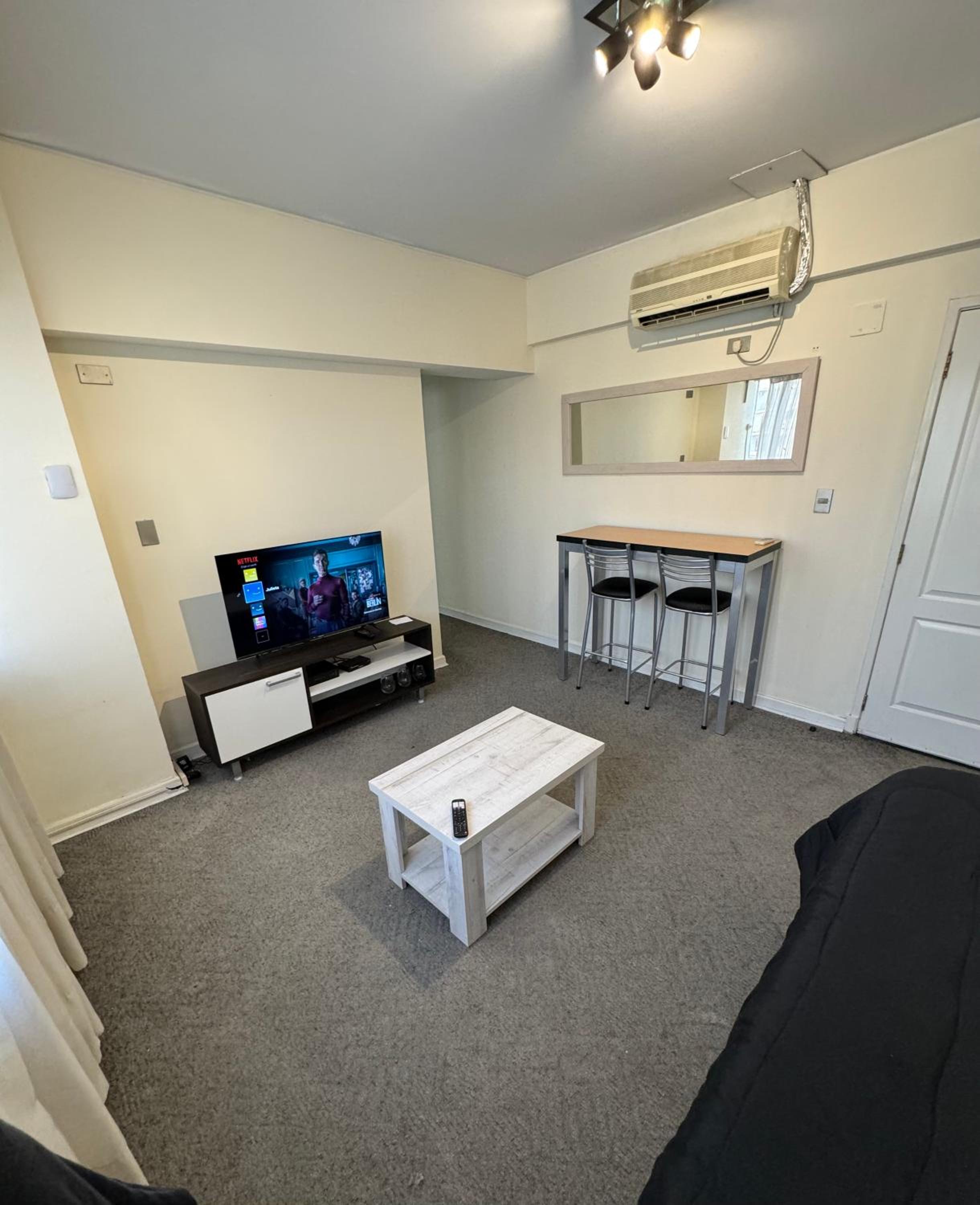 Departamento Av San Martín c/ cochera