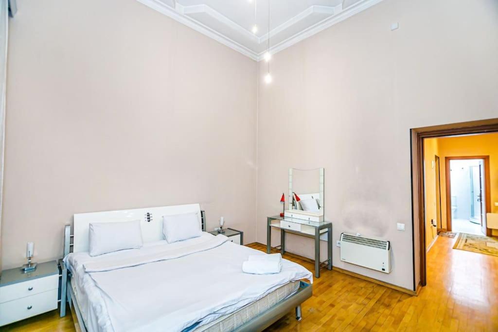 Apartment AzNeft Meydanı