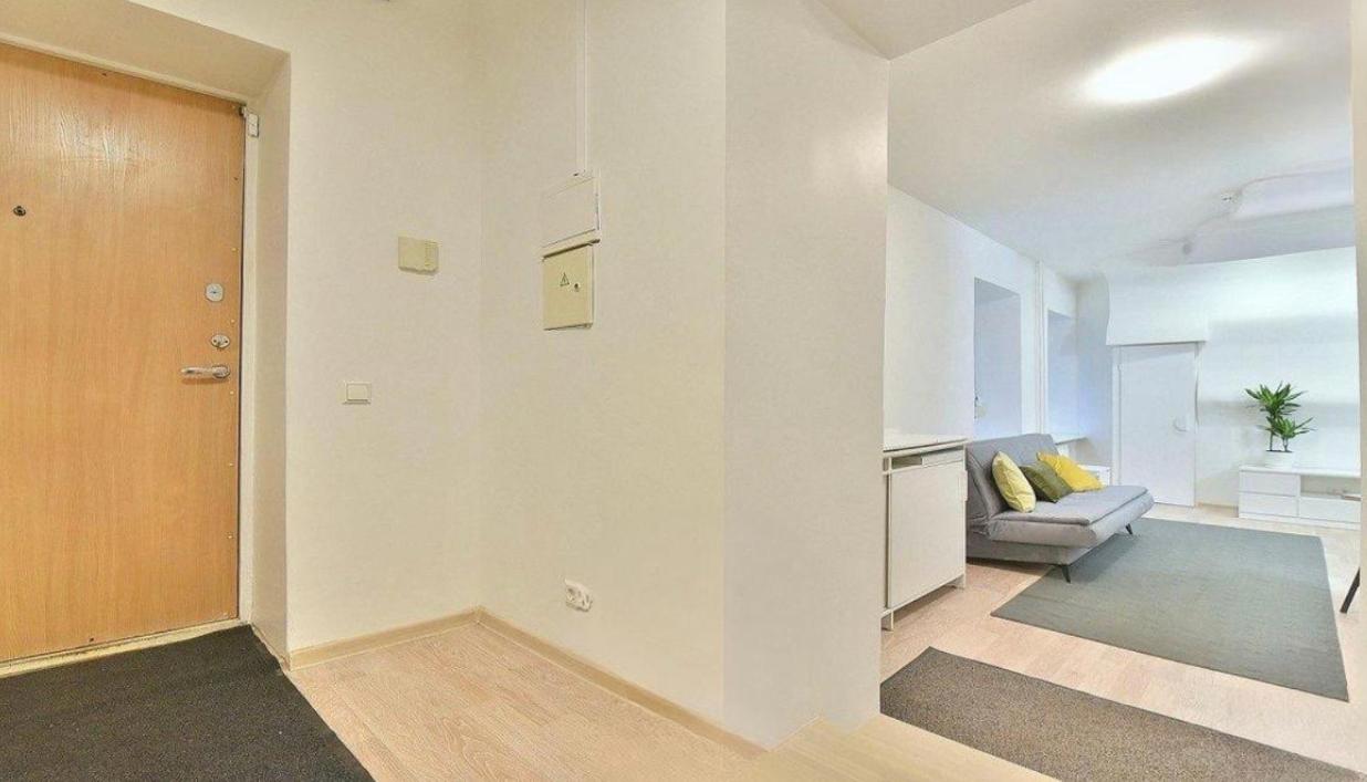 Vilnius town square apartments SELF CHECK-IN 24h by H&H view 2