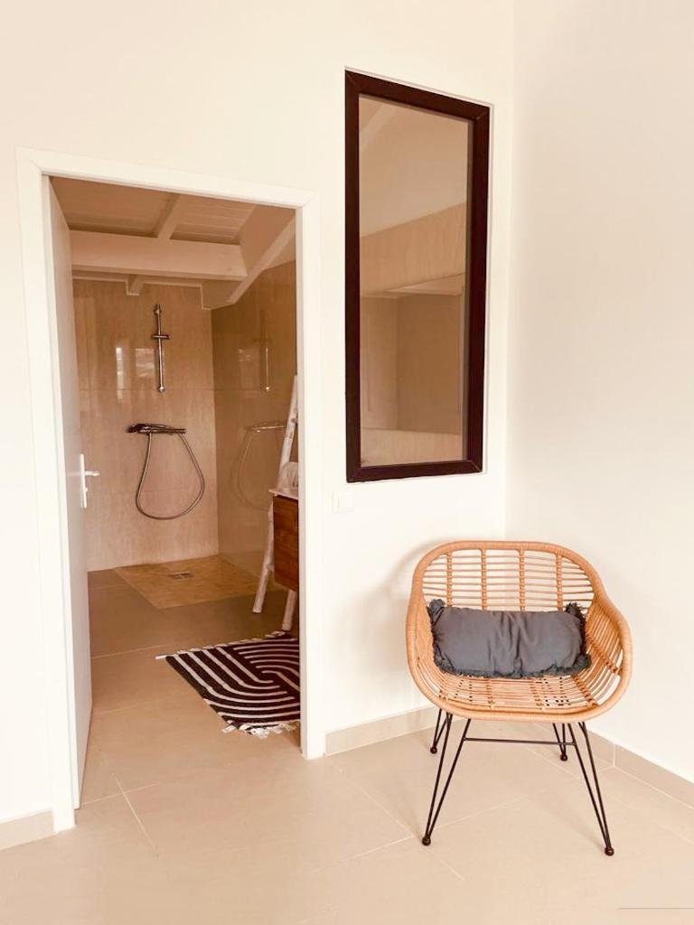 NEW House 2 bathrooms, 3 terraces and ocean view Orient Bay