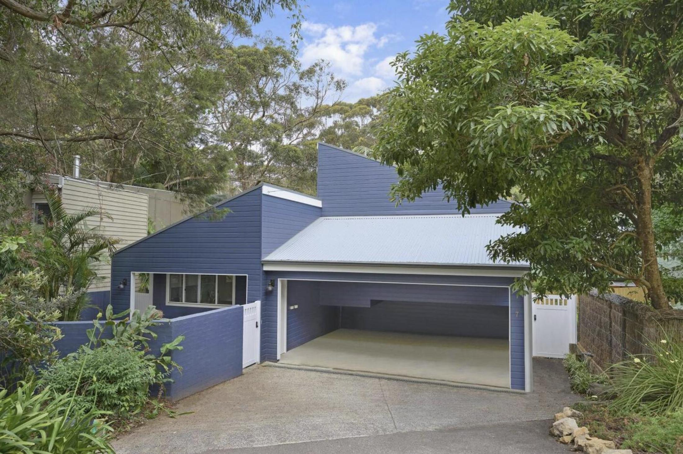 Family Friendly Beach House - 5mins walk to the beach