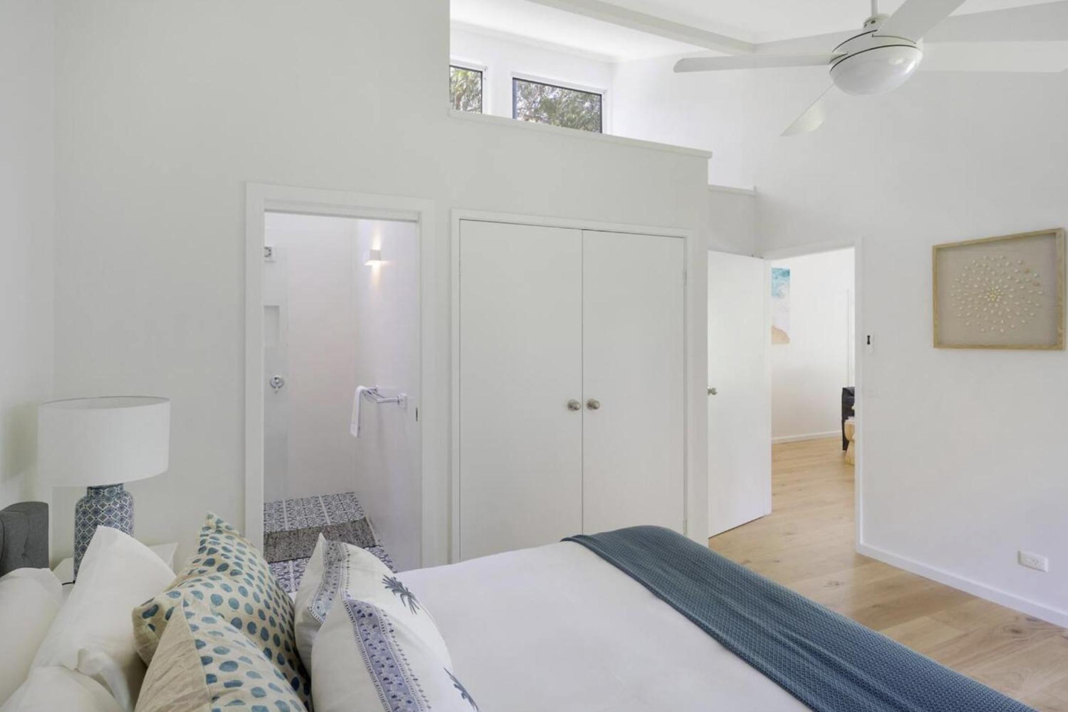 Family Friendly Beach House - 5mins walk to the beach