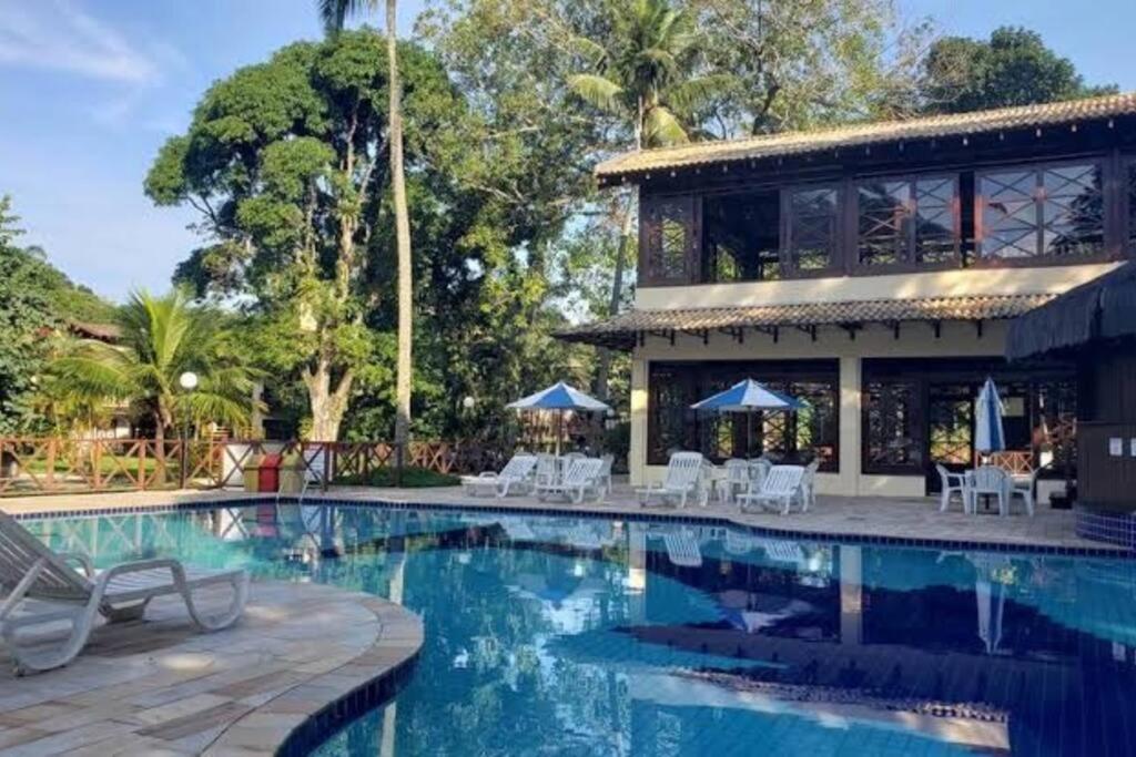 B12 Casa em Maresias condomínio a 50 metros da praia