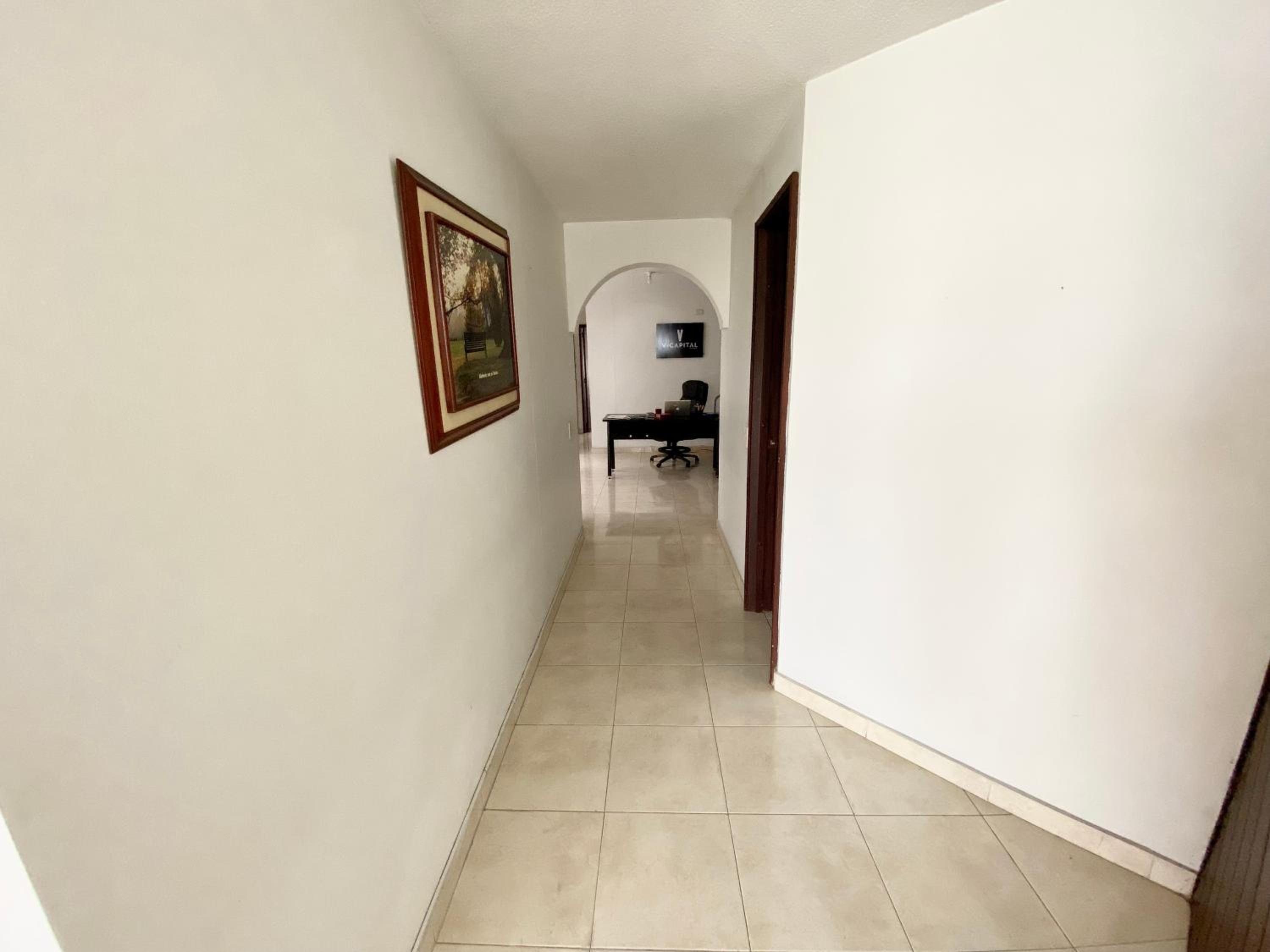 Edificio Mediterraneo Pinares