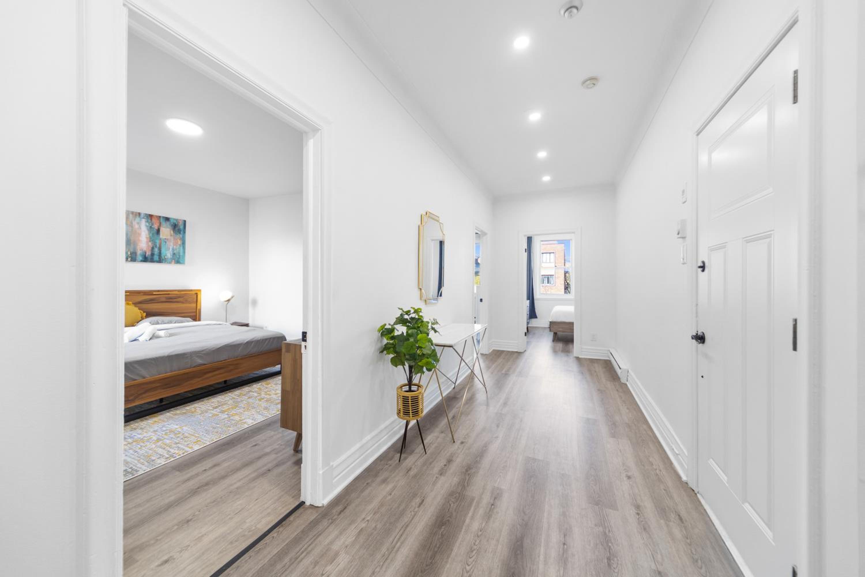Modern and cozy 4 bedrooms sleep 12
