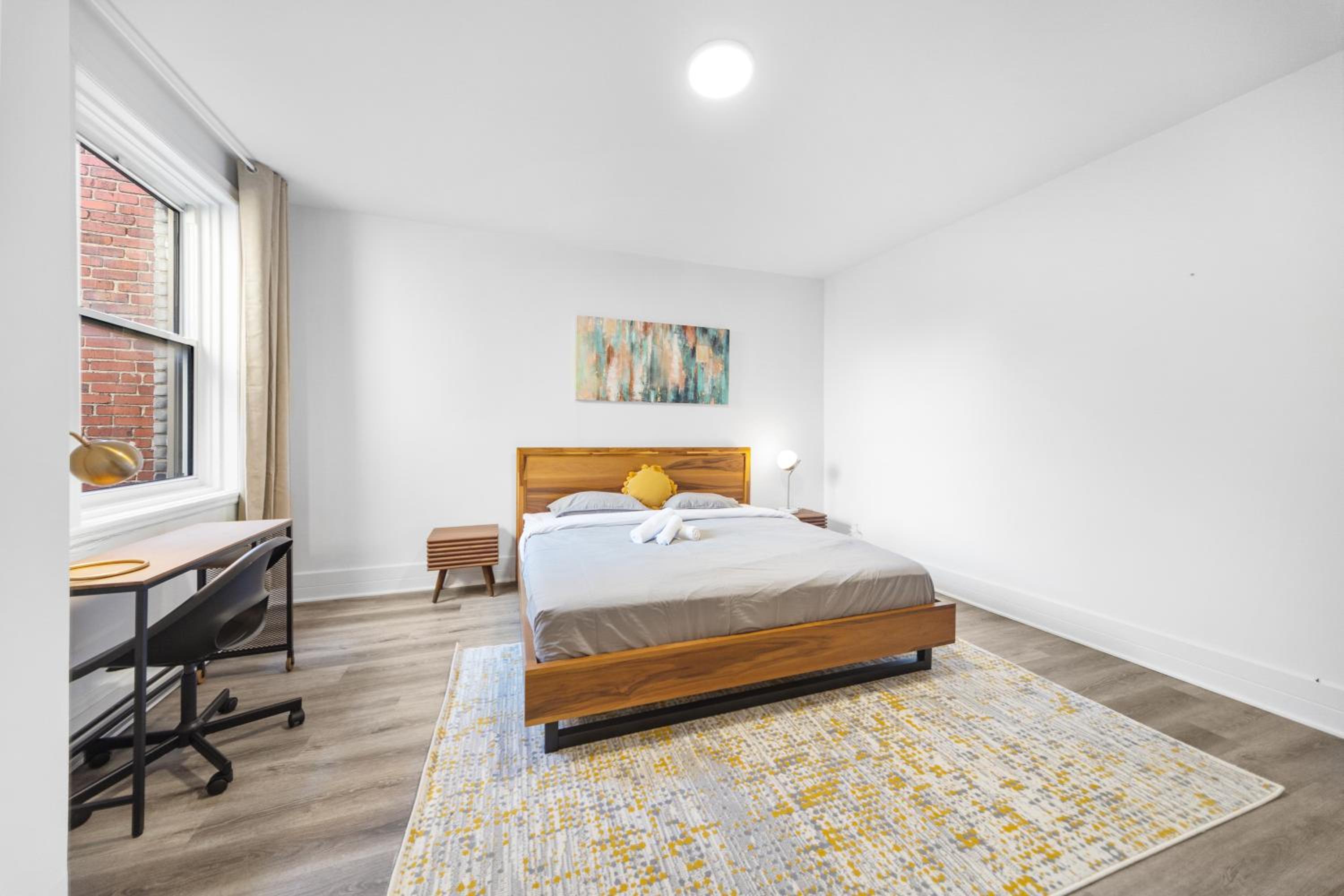 Modern and cozy 4 bedrooms sleep 12