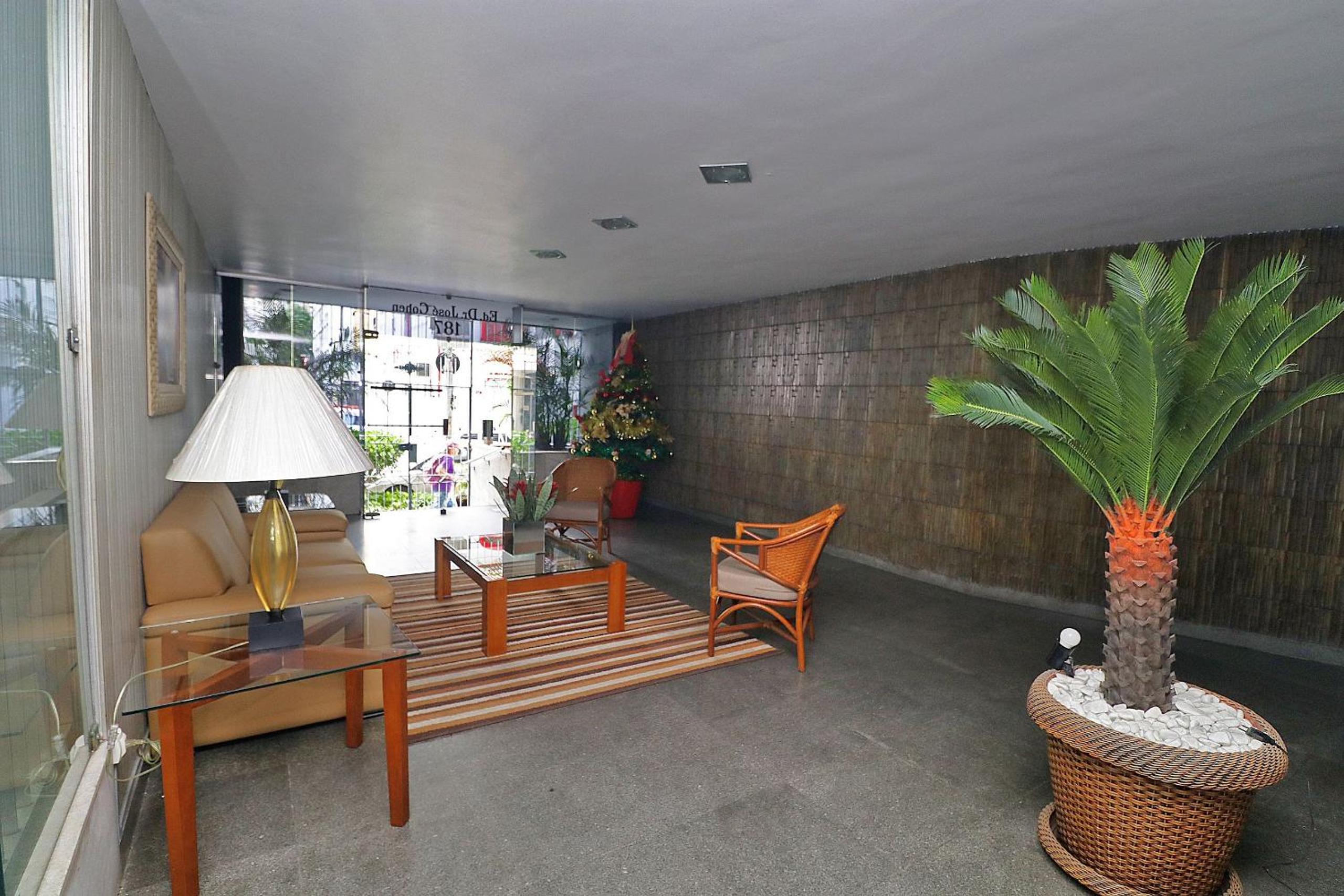 Apartamento silencioso para 6 pessoas, 2 quadras da praia, próximo a bares, restaurantes e metrô
