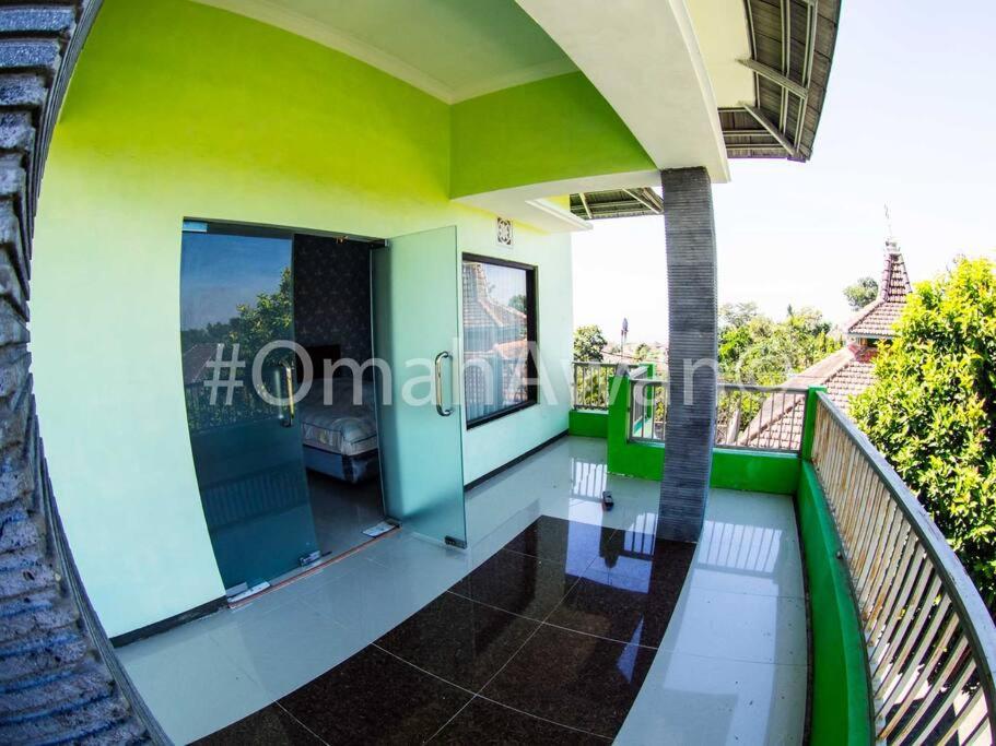 Omah Awan at Desa Wisata Petik Jeruk Selorejo