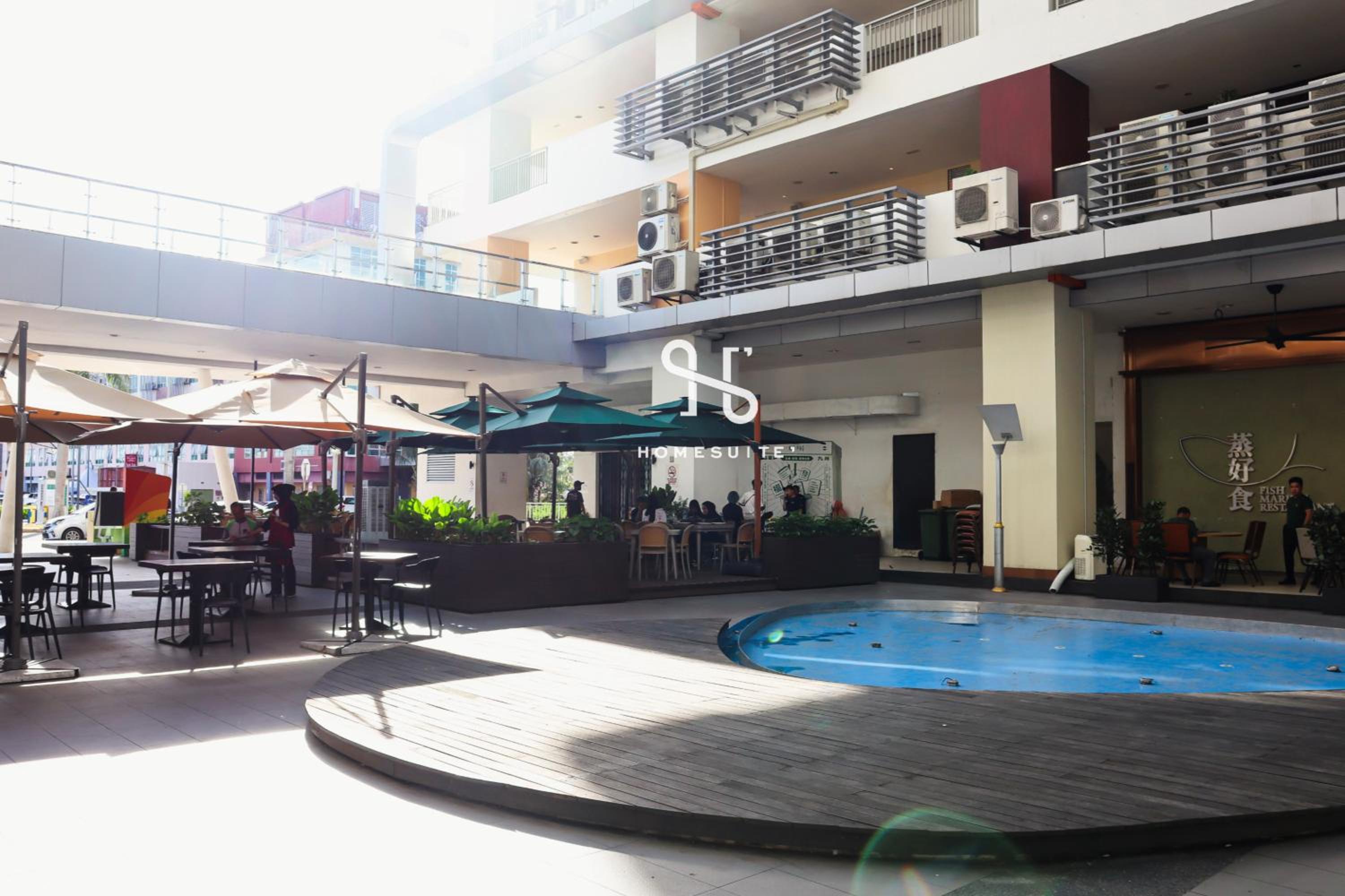 Homesuite' Home at Sutera Avenue