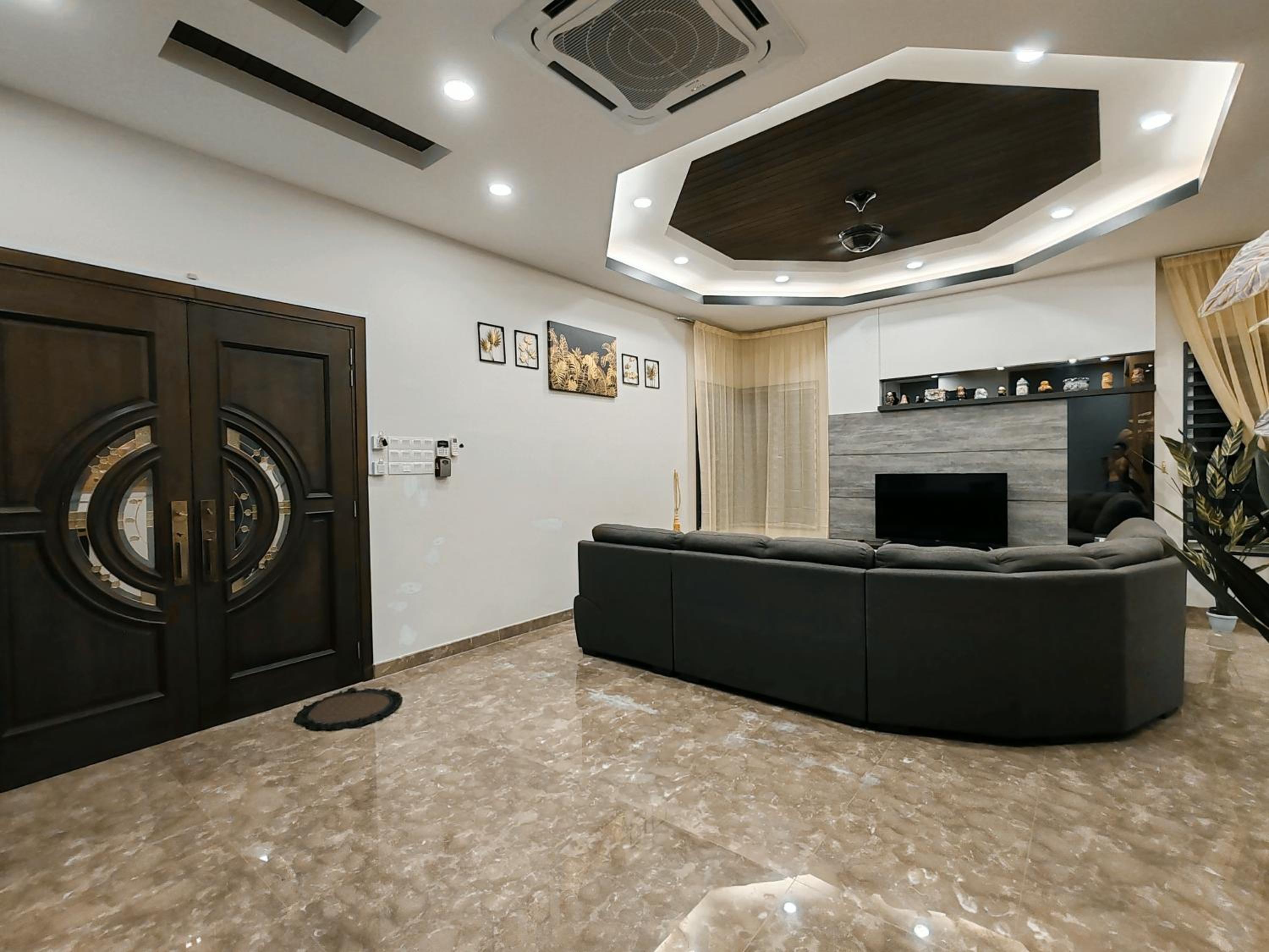 Luxury Semi D Gunung R by Irainbow