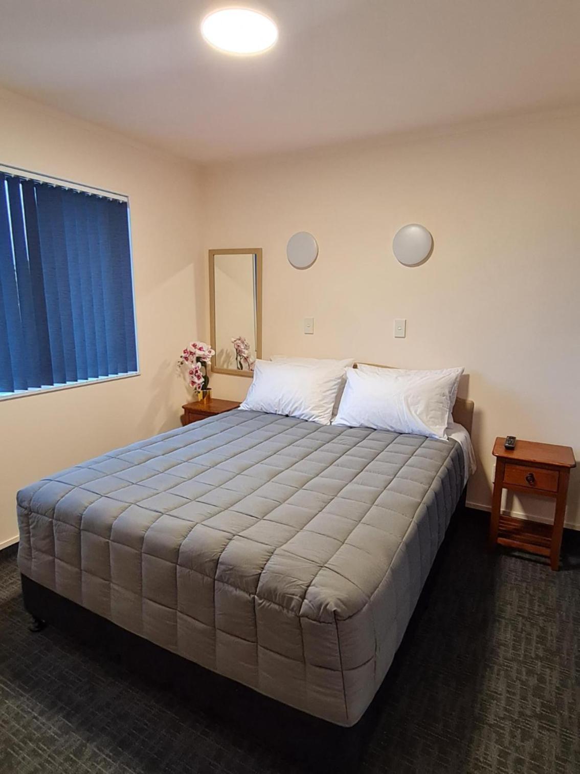 Avenue Heights Motel