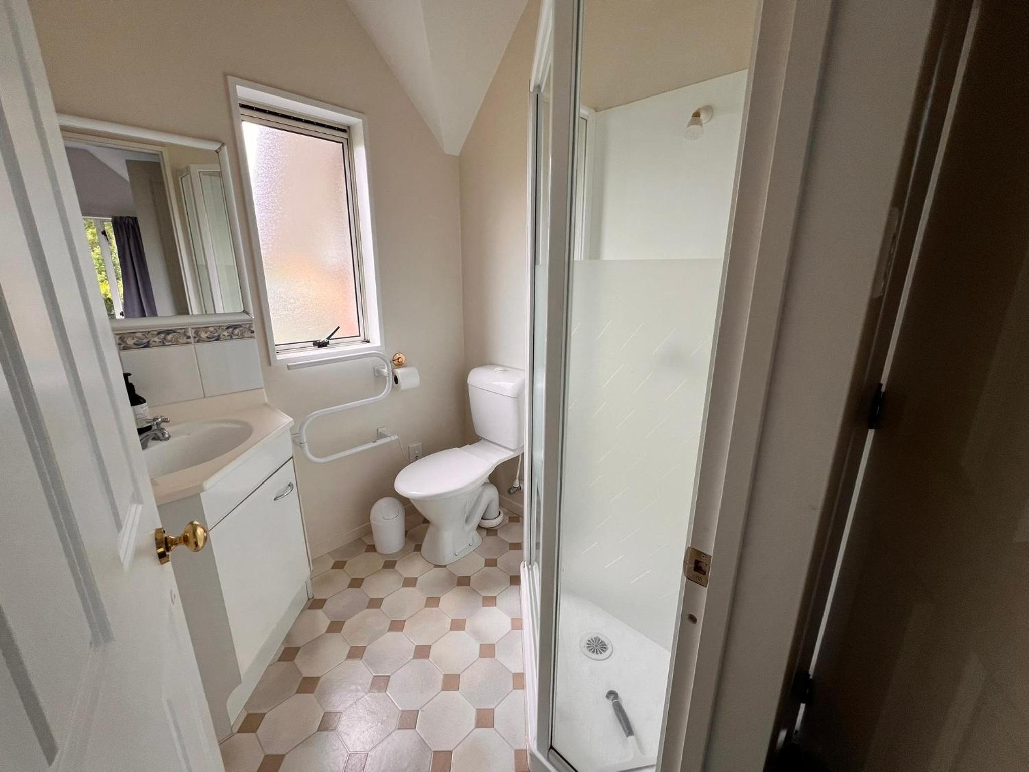 Waimairi Road - Christchurch Holiday Homes view 3