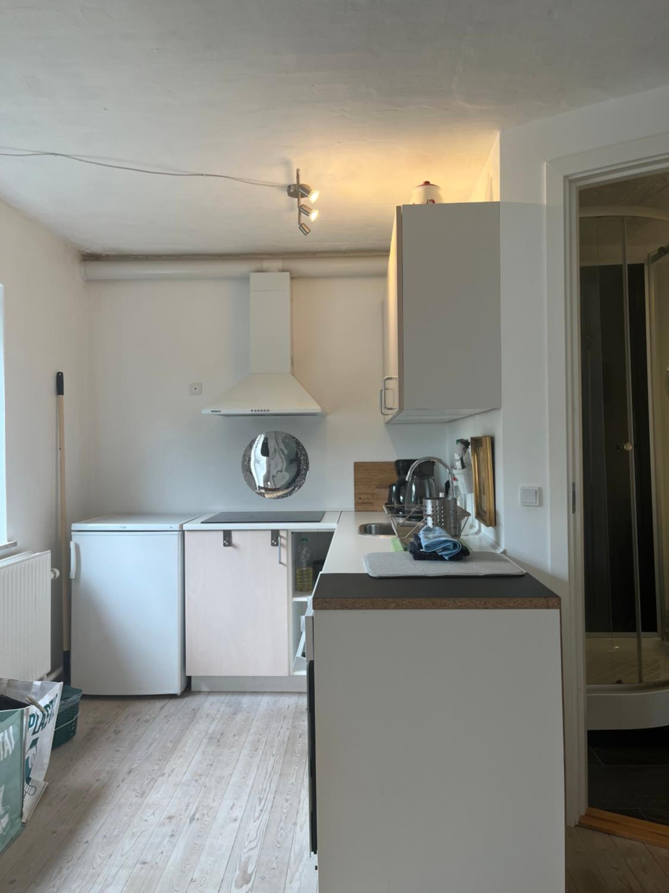 AppleFlower Farm retro apartment