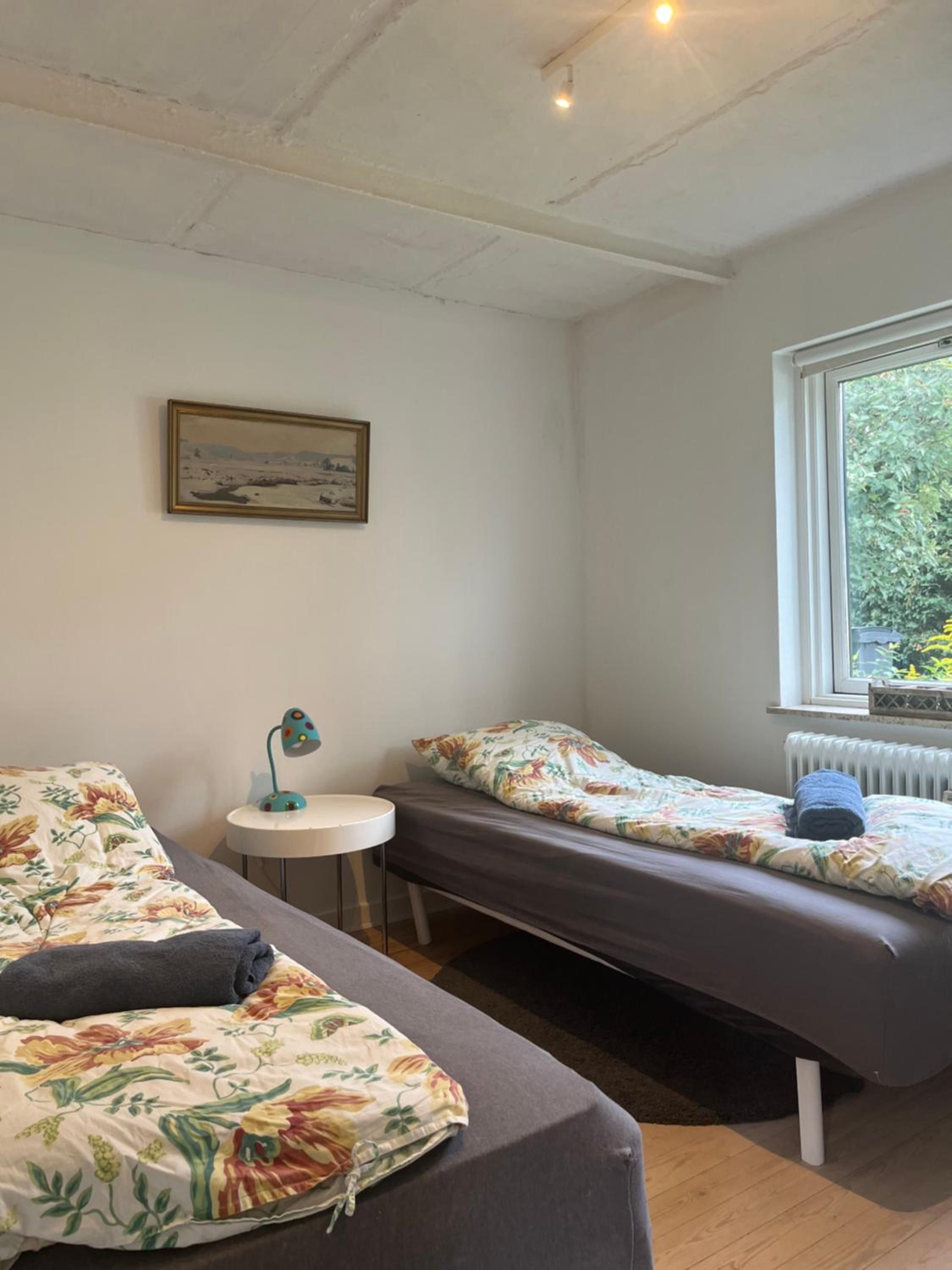 AppleFlower Farm retro apartment