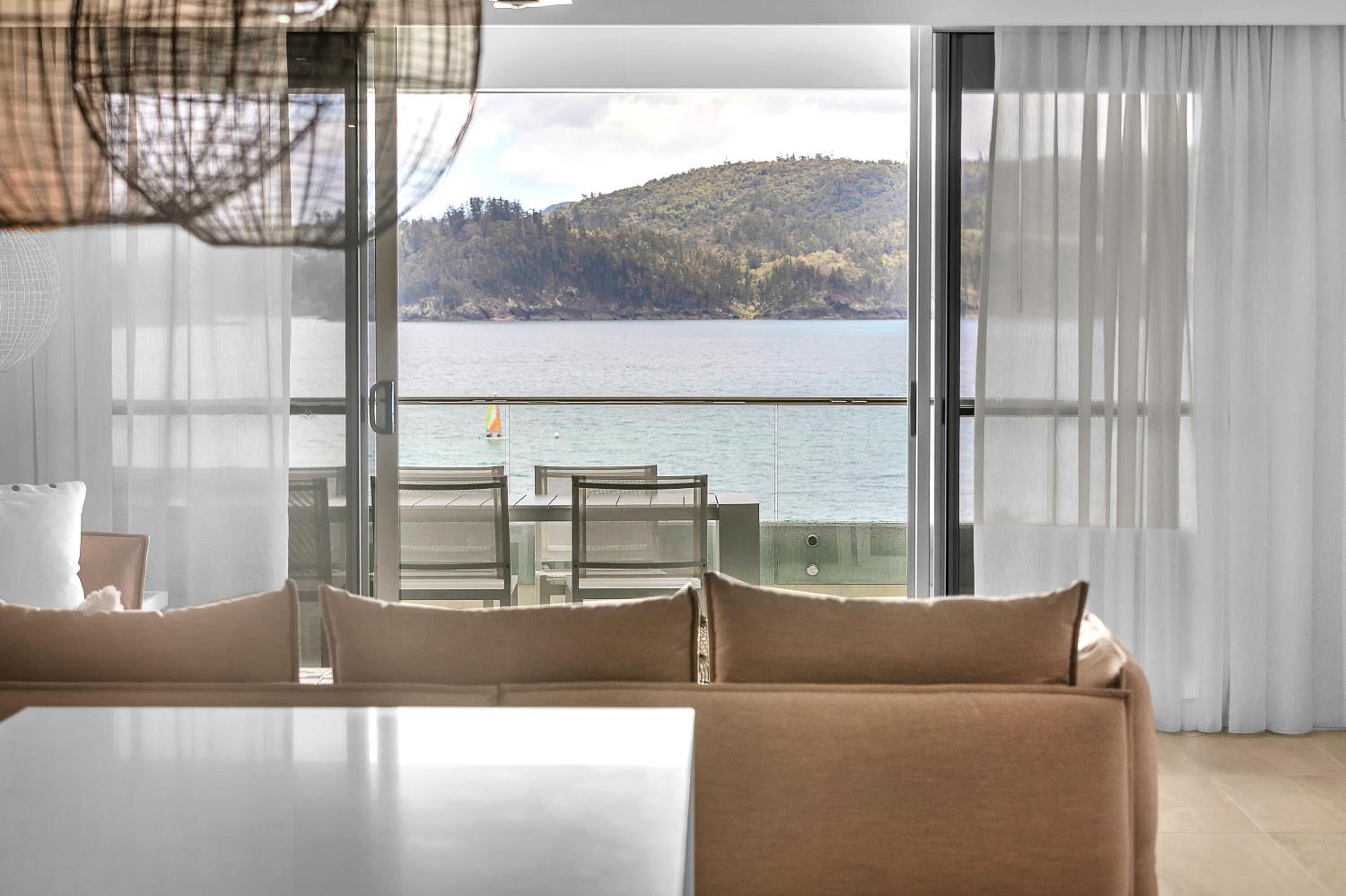 The Elite F208 by HamoRent on Hamilton Island view 2