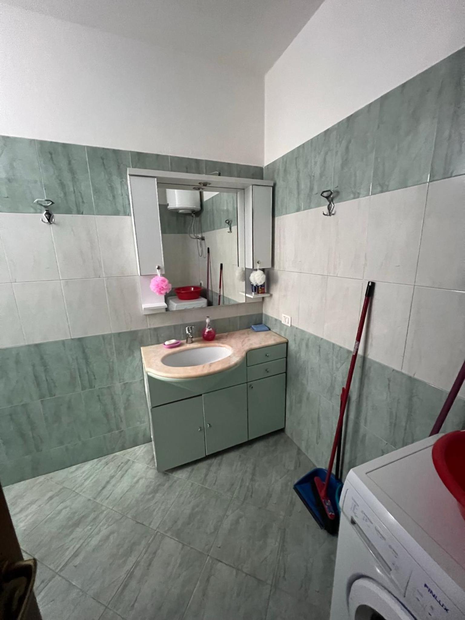 Vivi la tua vacanza con l'appartamento 1 di Ervin! Enjoy your holiday with Ervin's apartment 1!