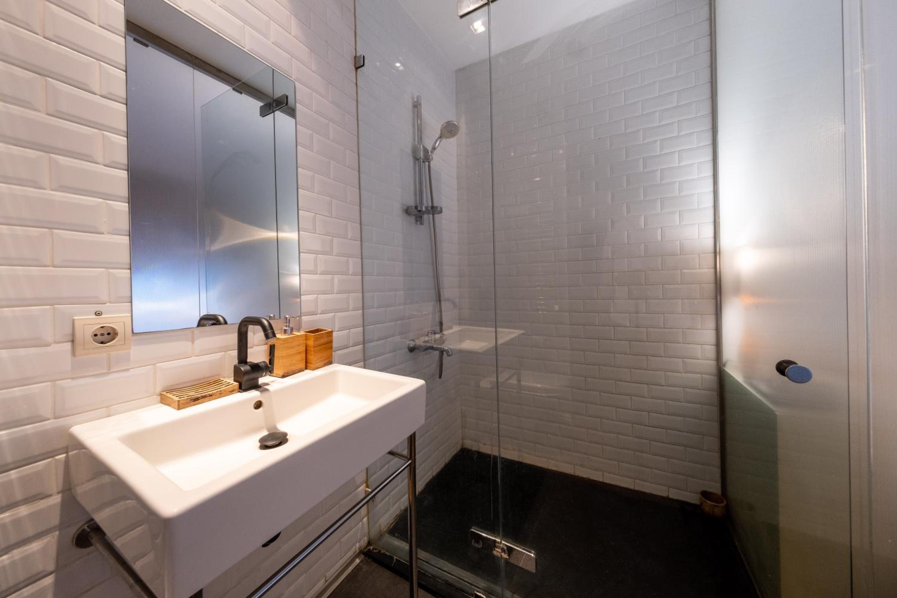 The Riviera Loft : Lovely 1BR w/ Stunning Terrace