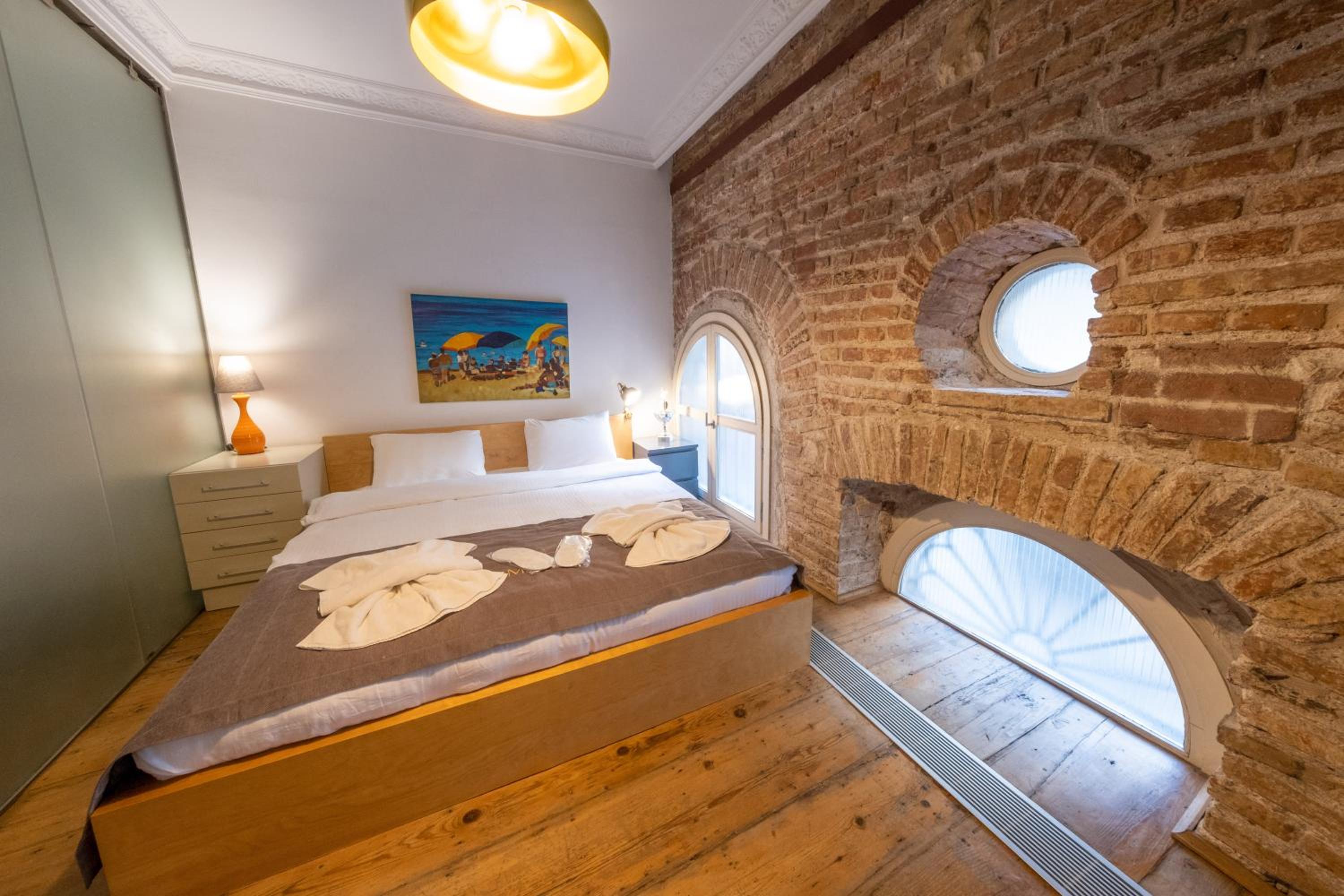 The Riviera Loft : Lovely 1BR w/ Stunning Terrace