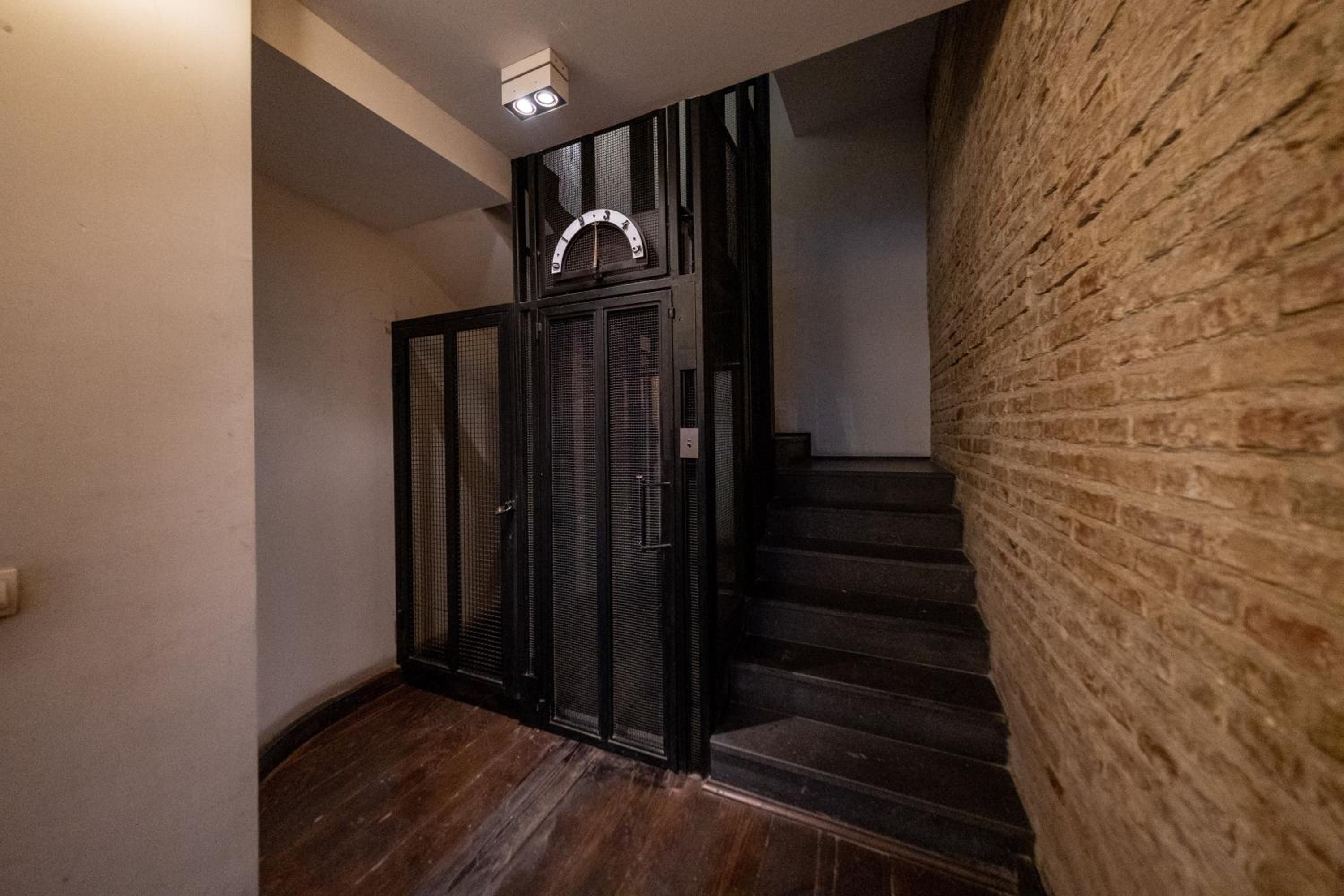 The Riviera Loft : Lovely 1BR w/ Stunning Terrace