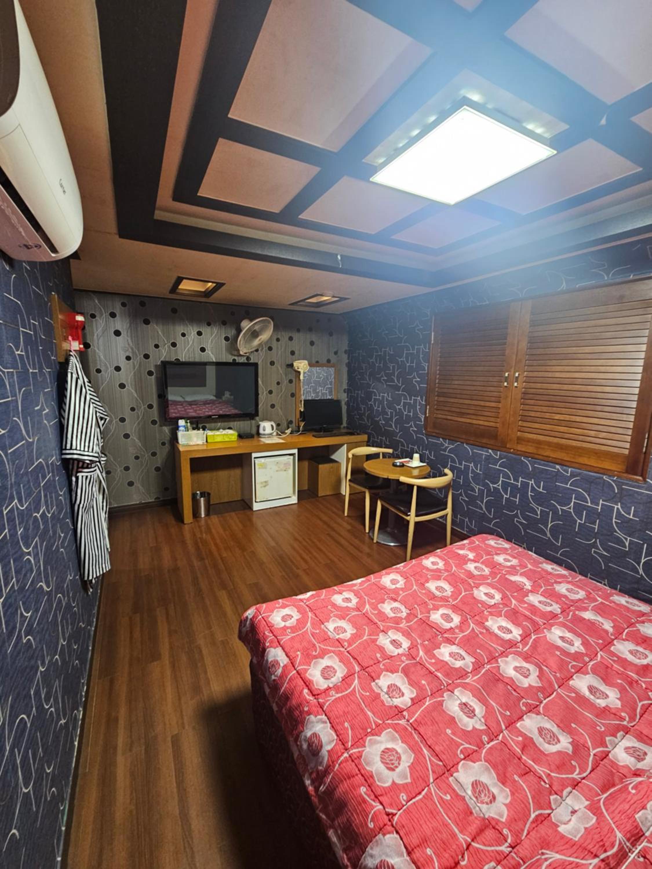 Blue Motel