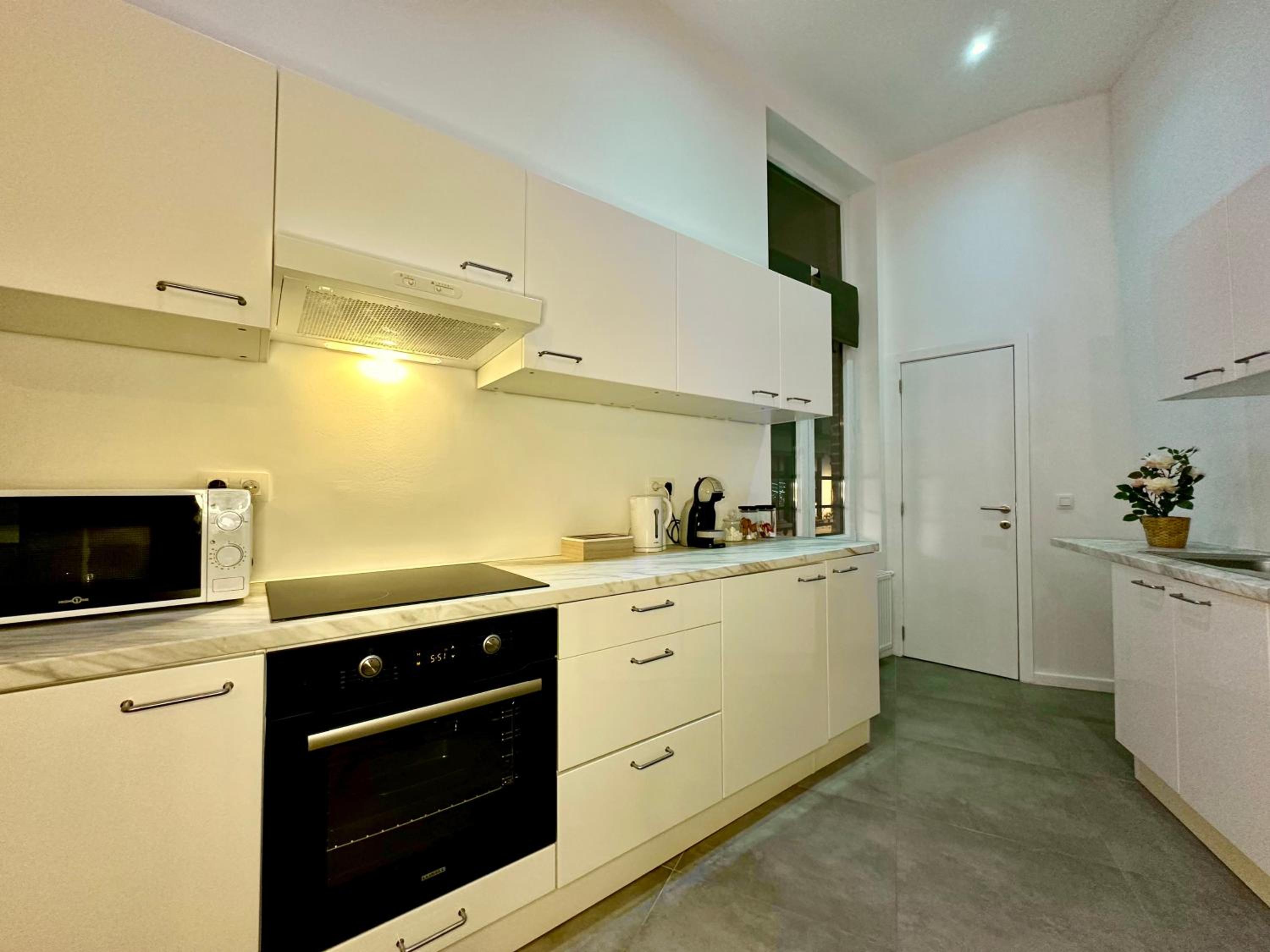 Luxury Suites Mons by Rikas Hotels