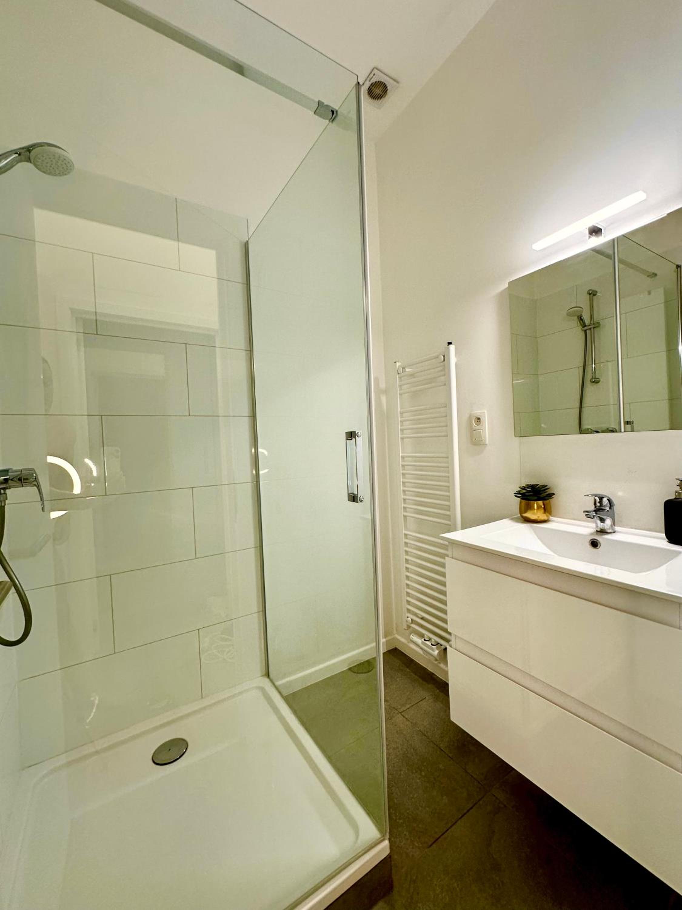 Luxury Suites Mons by Rikas Hotels