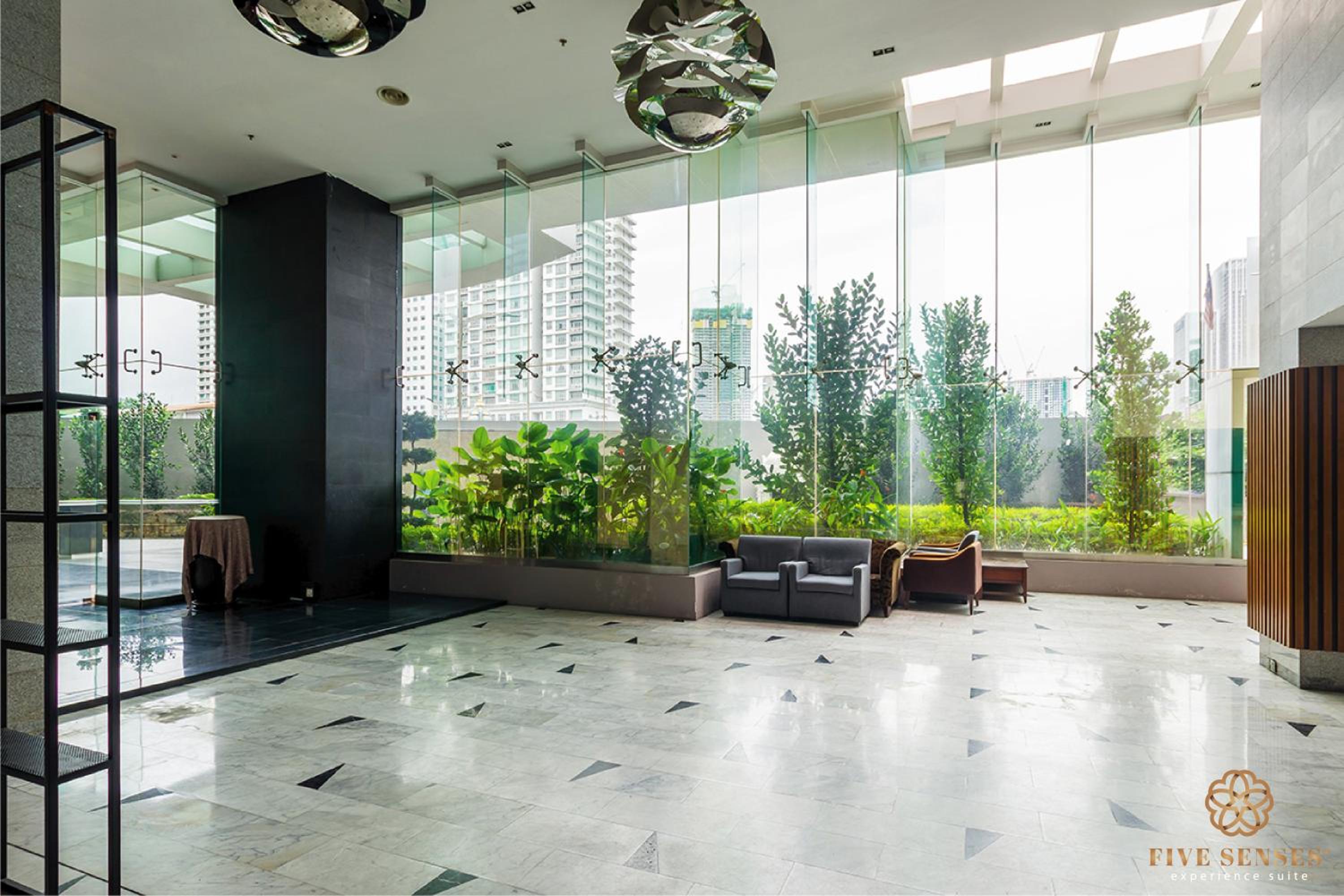 Dua Sentral Signature Suites
