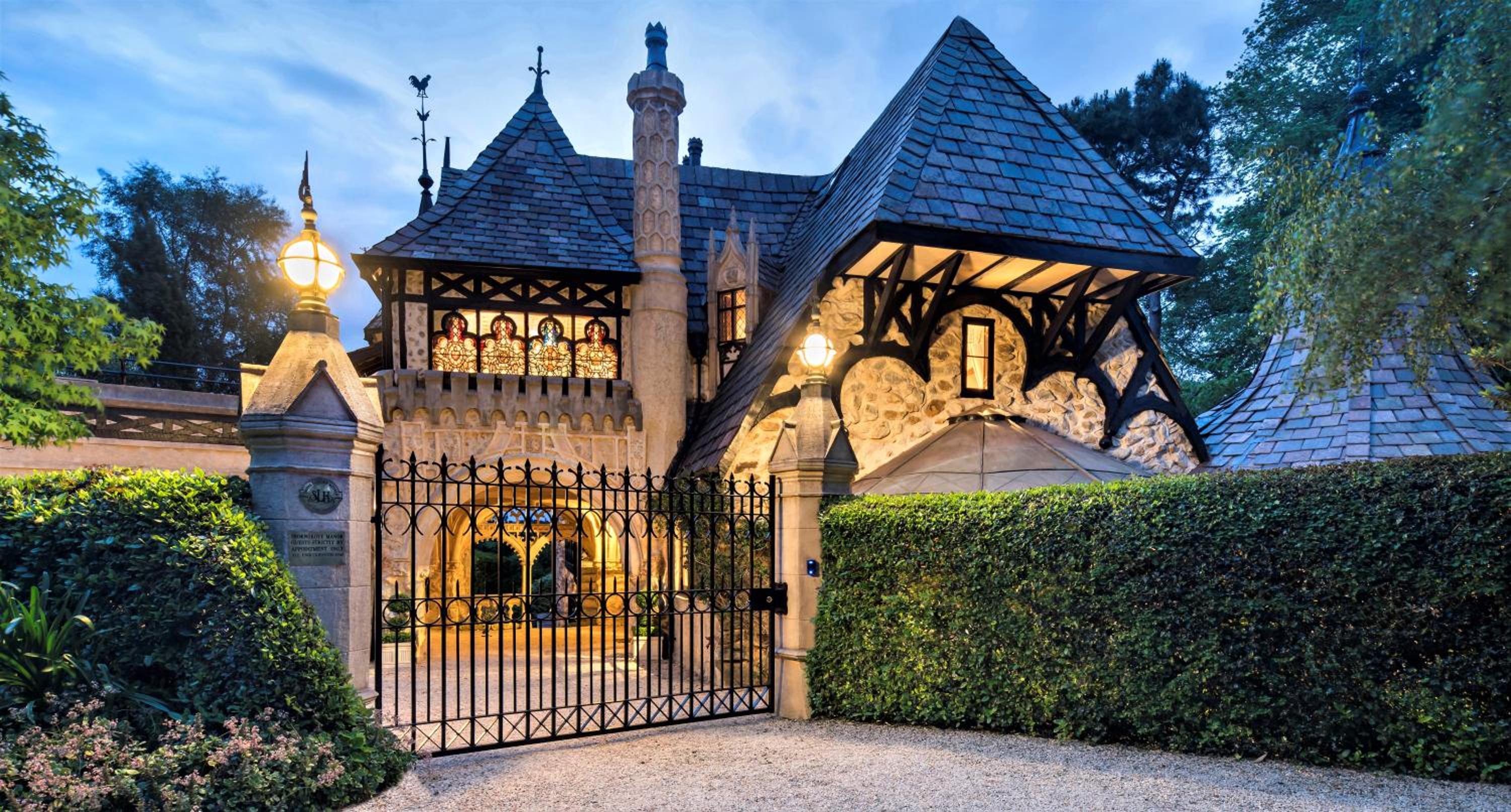 Thorngrove Manor