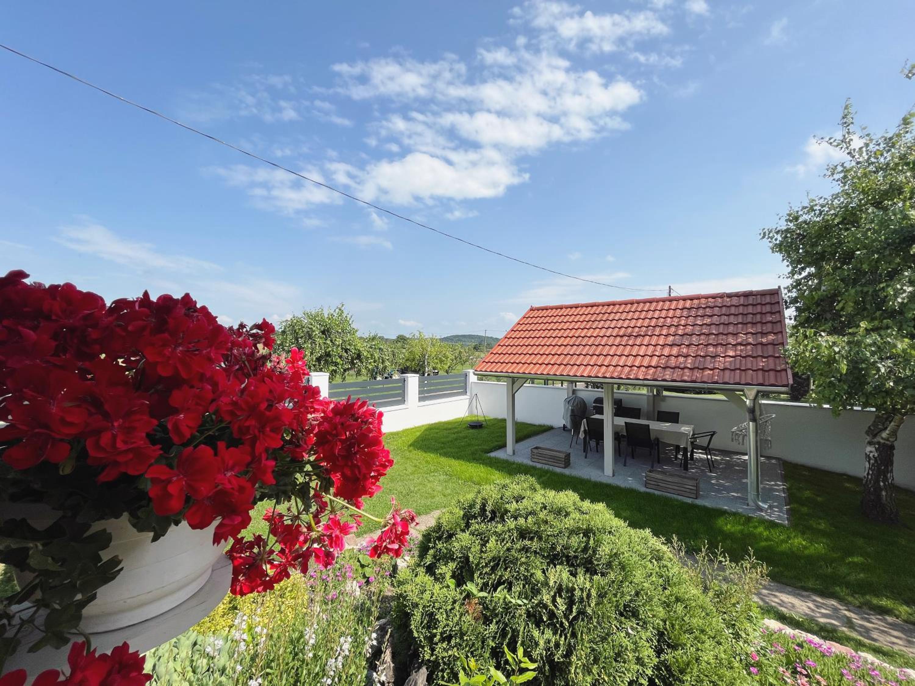 Bodor Ház Balatonhenye view 3