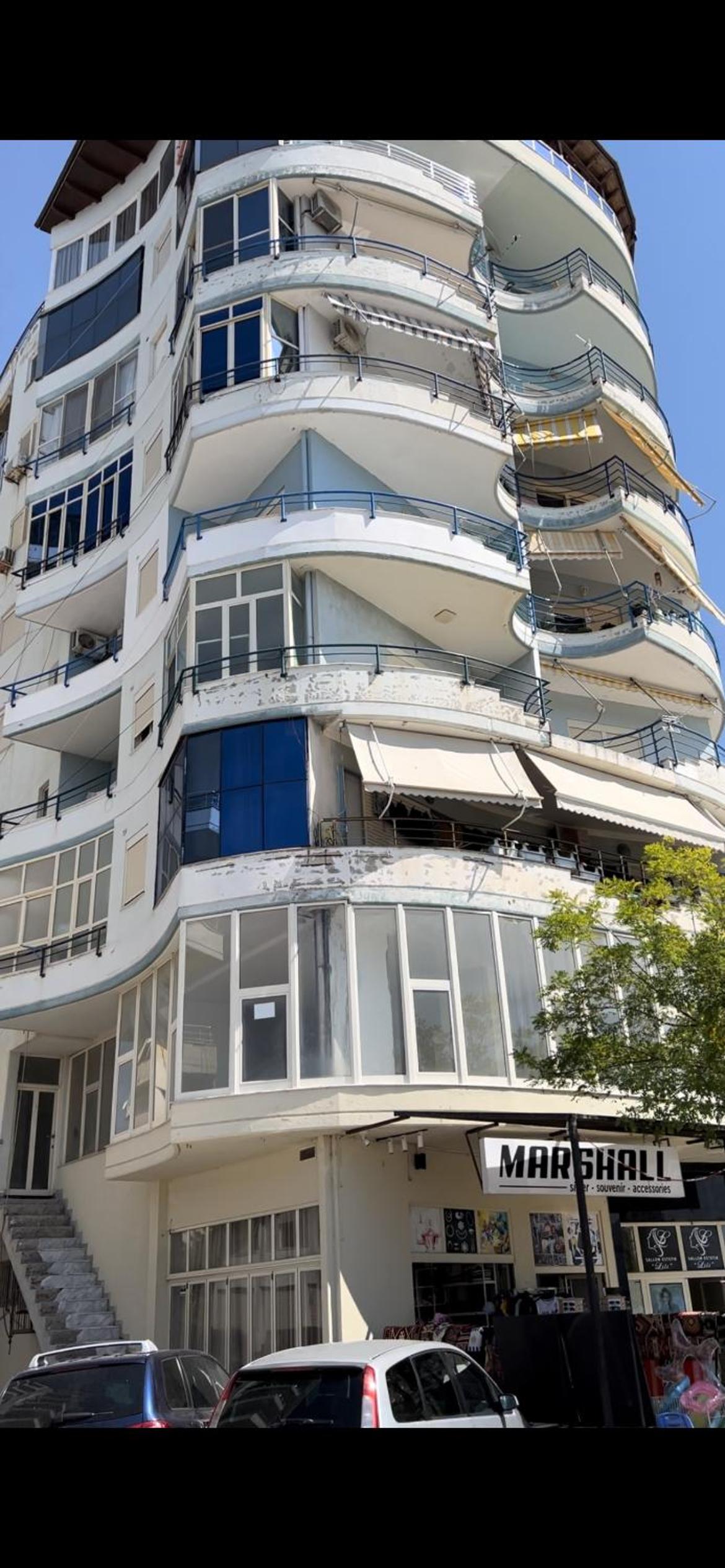 Vivi la tua vacanza con l'appartamento 2 di Ervin! Enjoy your holiday with Ervin's apartment 2!