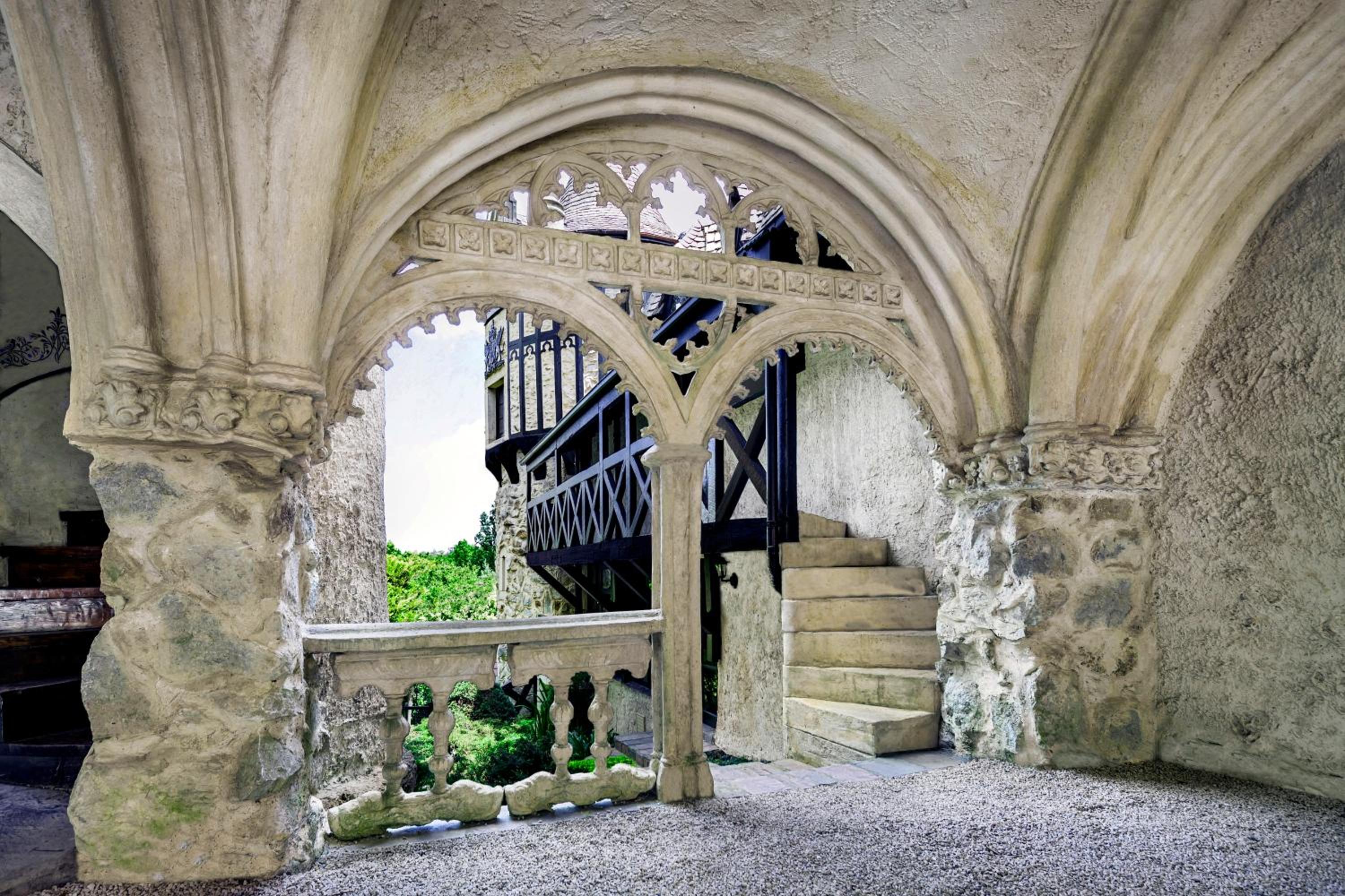 Thorngrove Manor