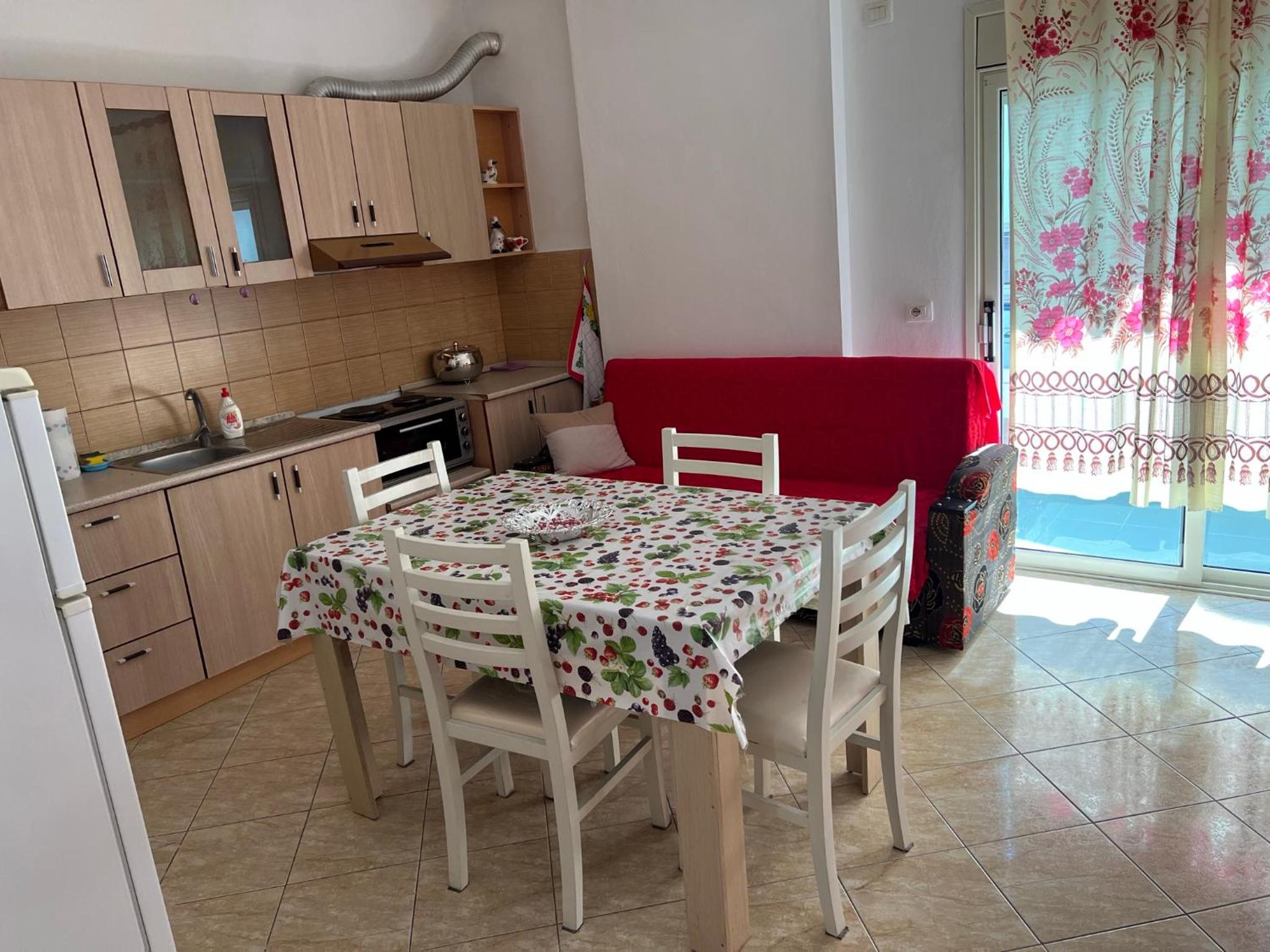 Vivi la tua vacanza con l'appartamento 2 di Ervin! Enjoy your holiday with Ervin's apartment 2!